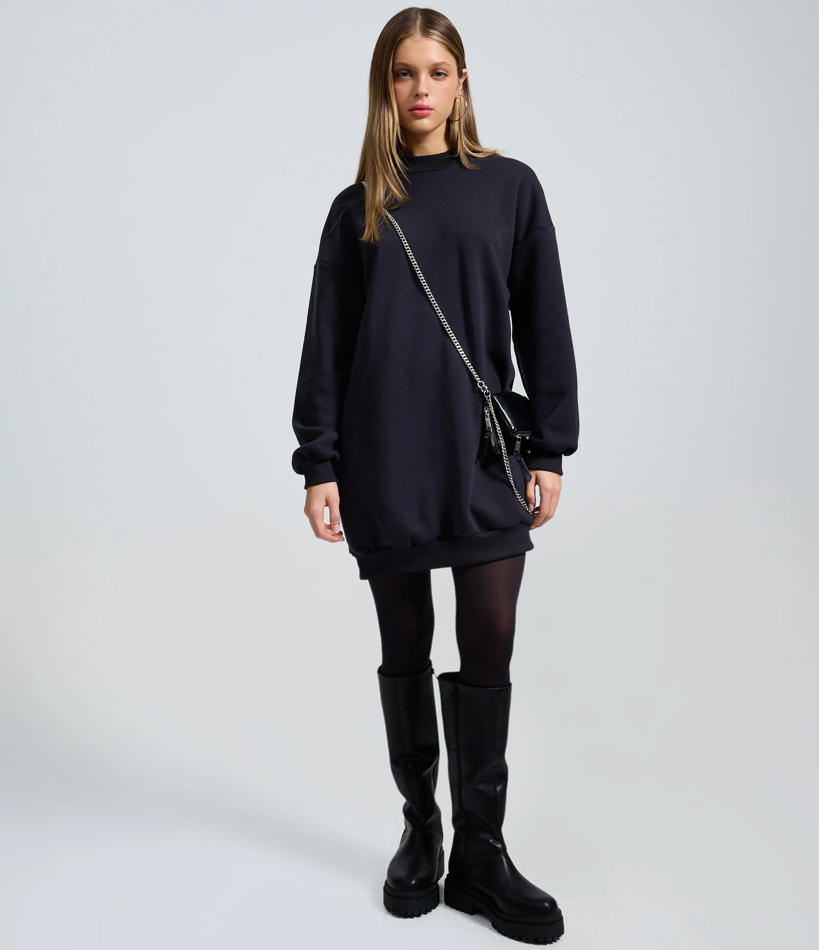 Vestido Curto em Moletom com Gola Alta Preto 2