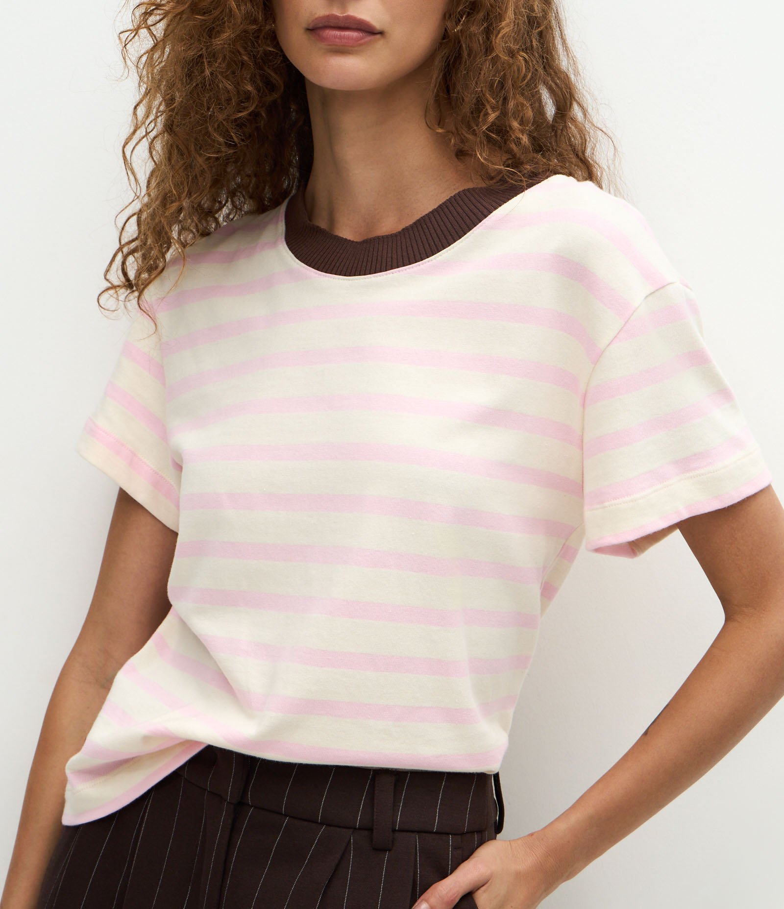 Blusa Slim Listrada em Algodão com Gola Contrastante Branco/Rosa 3