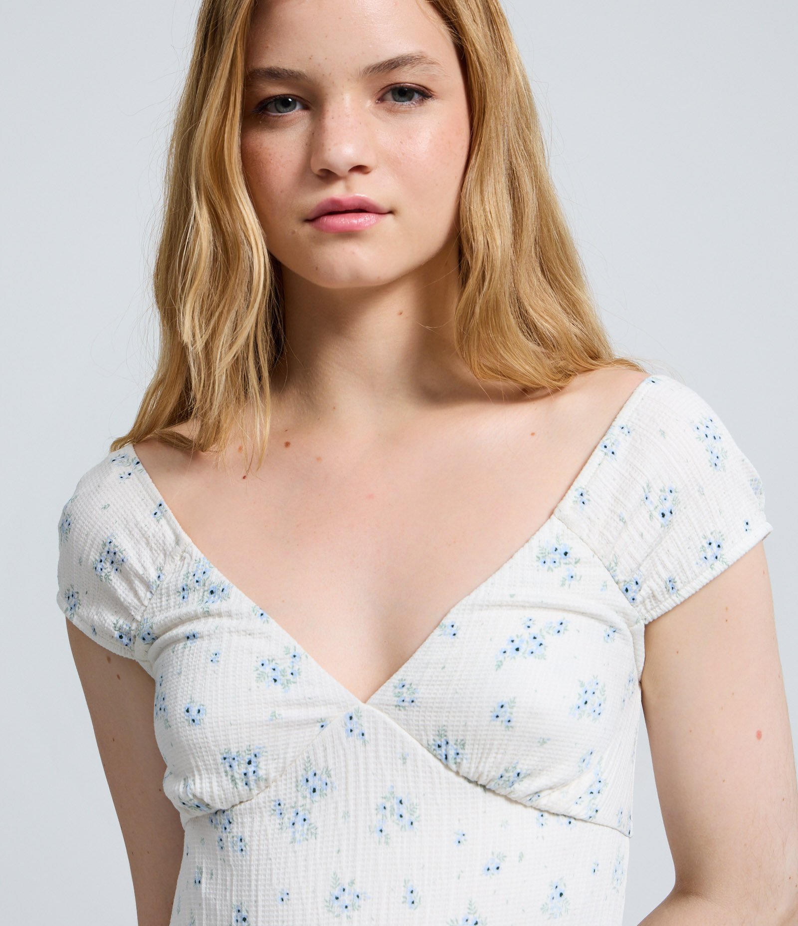 Vestido Curto em Waffle com Estampa Floral Branco 3