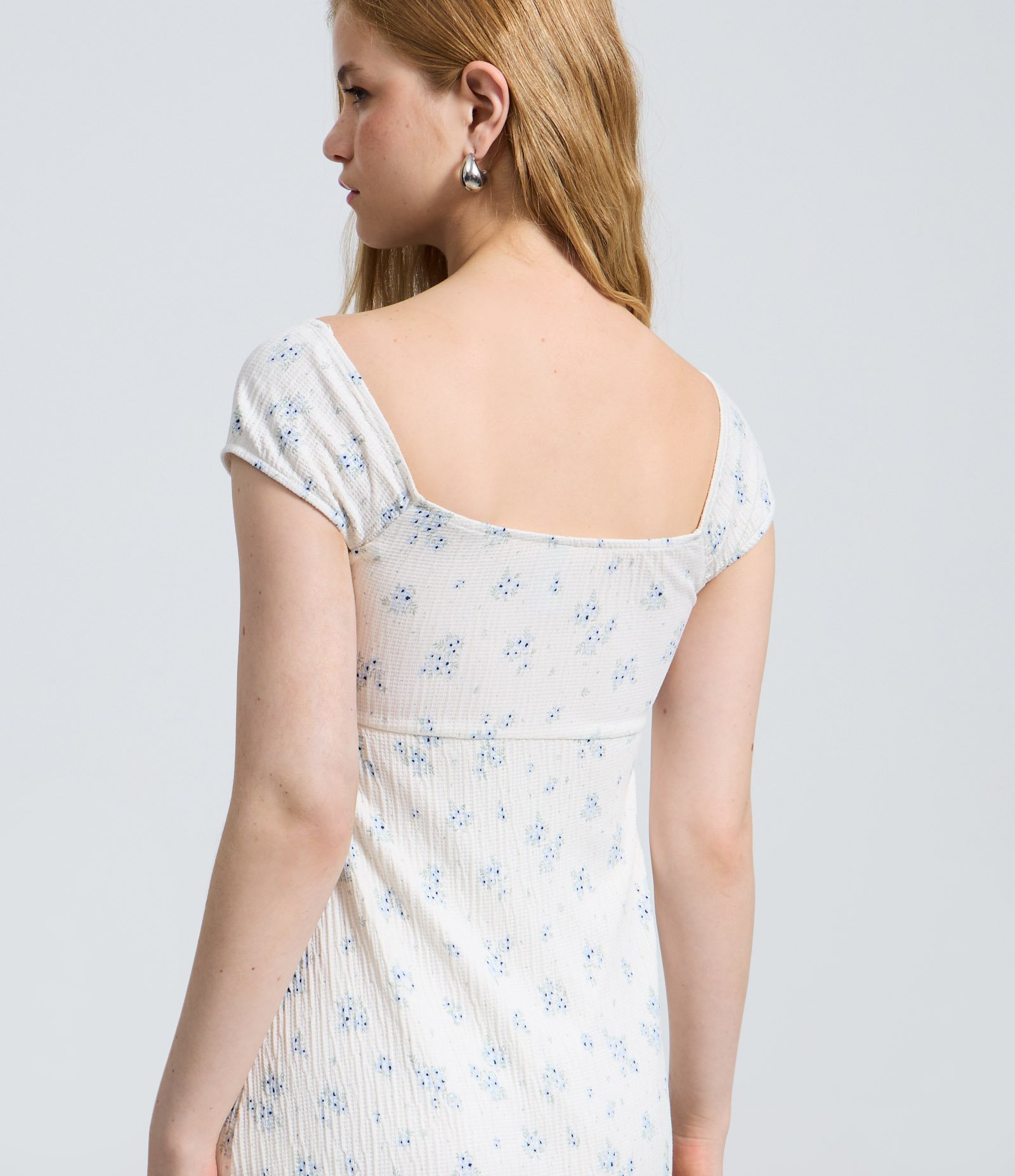 Vestido Curto em Waffle com Estampa Floral Branco 4