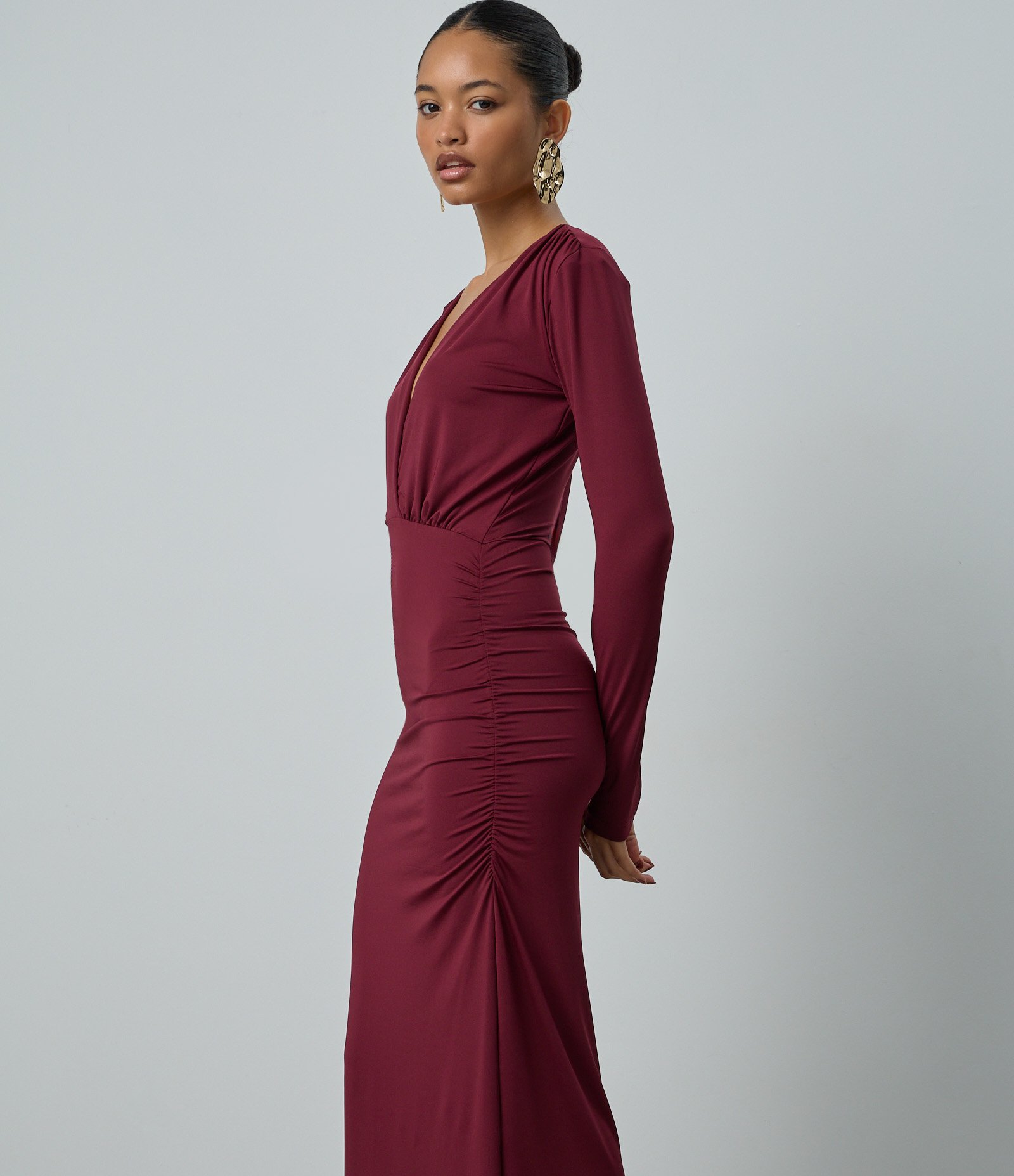 Vestido New Midi Transpassado em Jersey com Ombreiras Vinho 4