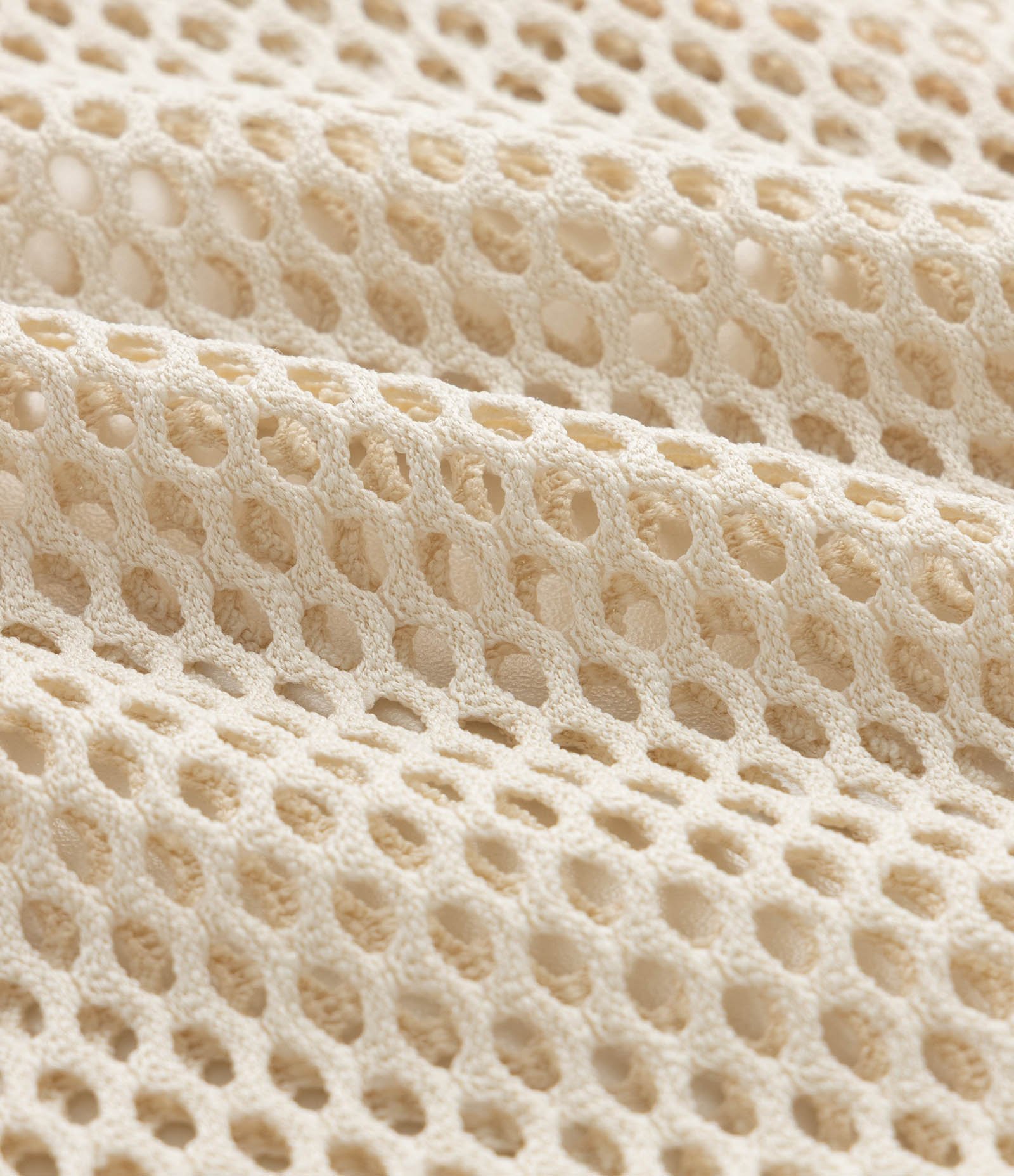 Lenço Triangular com Franjas Decorativas Bege 3