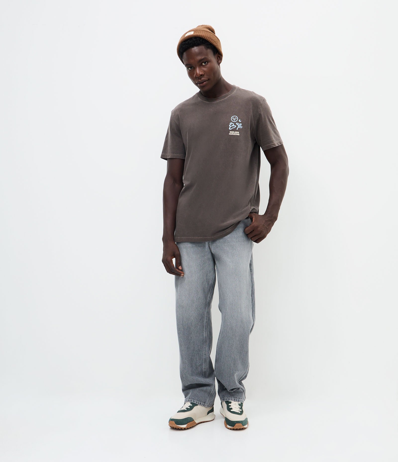 Camiseta Comfort em Algodão Estonada com Estampa Preto 2