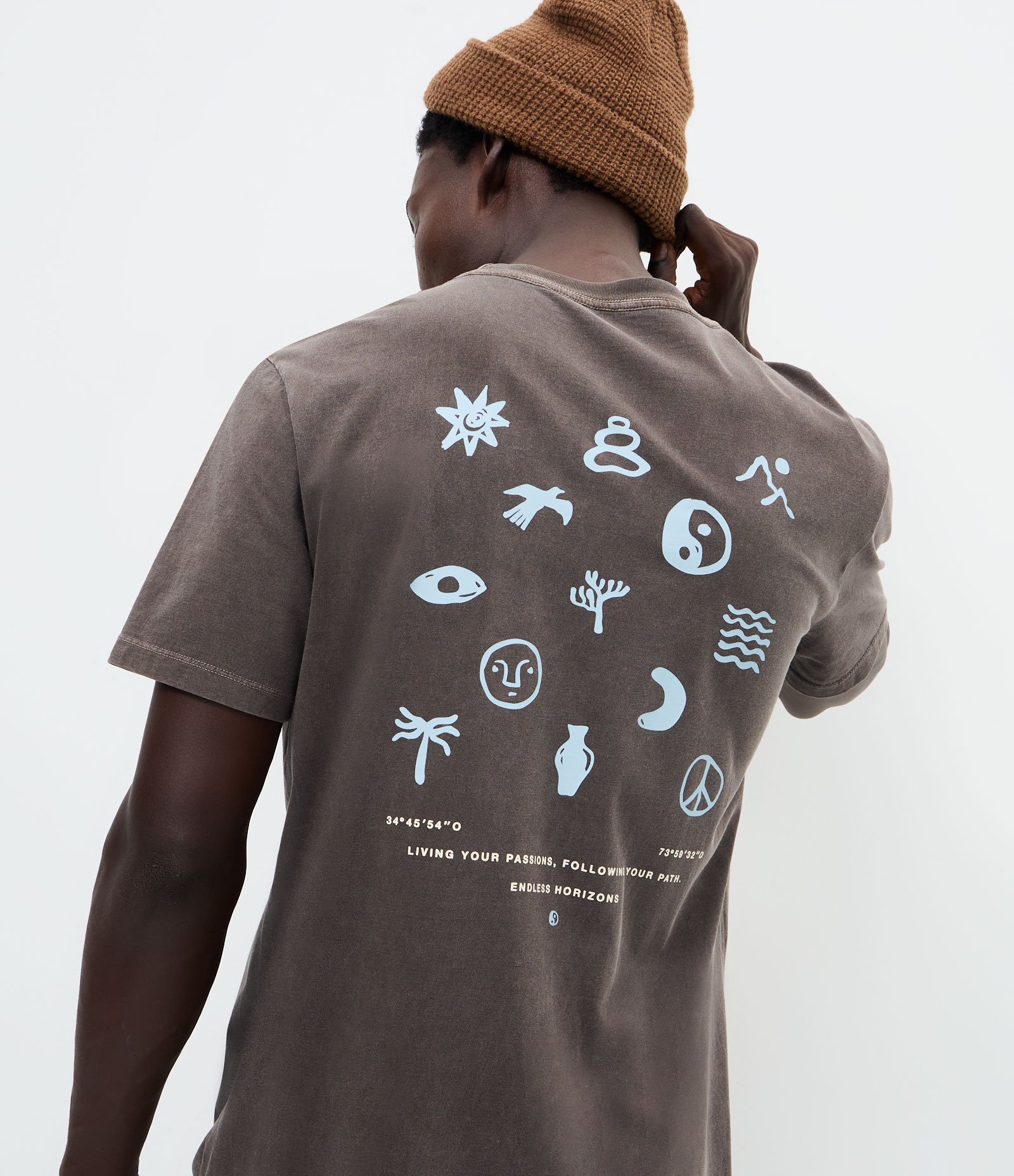 Camiseta Comfort em Algodão Estonada com Estampa Preto 4