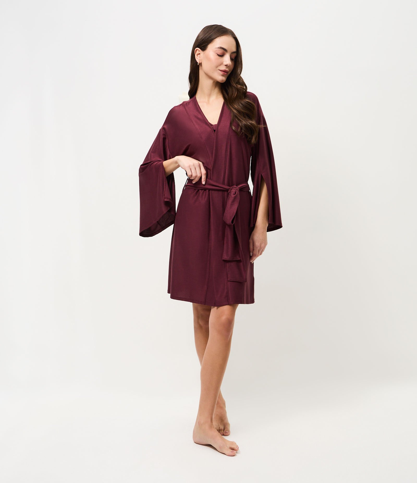 Robe Manga Longa em Viscolycra com Faixa Vinho 2