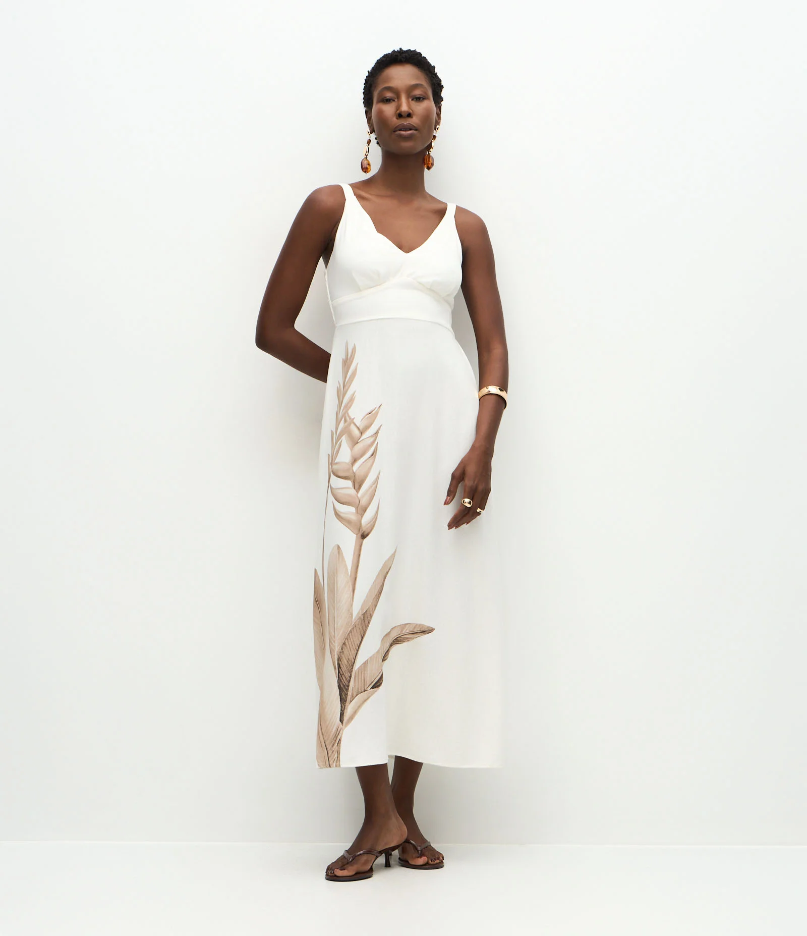 Vestido Longo Fluido em Viscolinho com Lastex nas Costas Branco 1