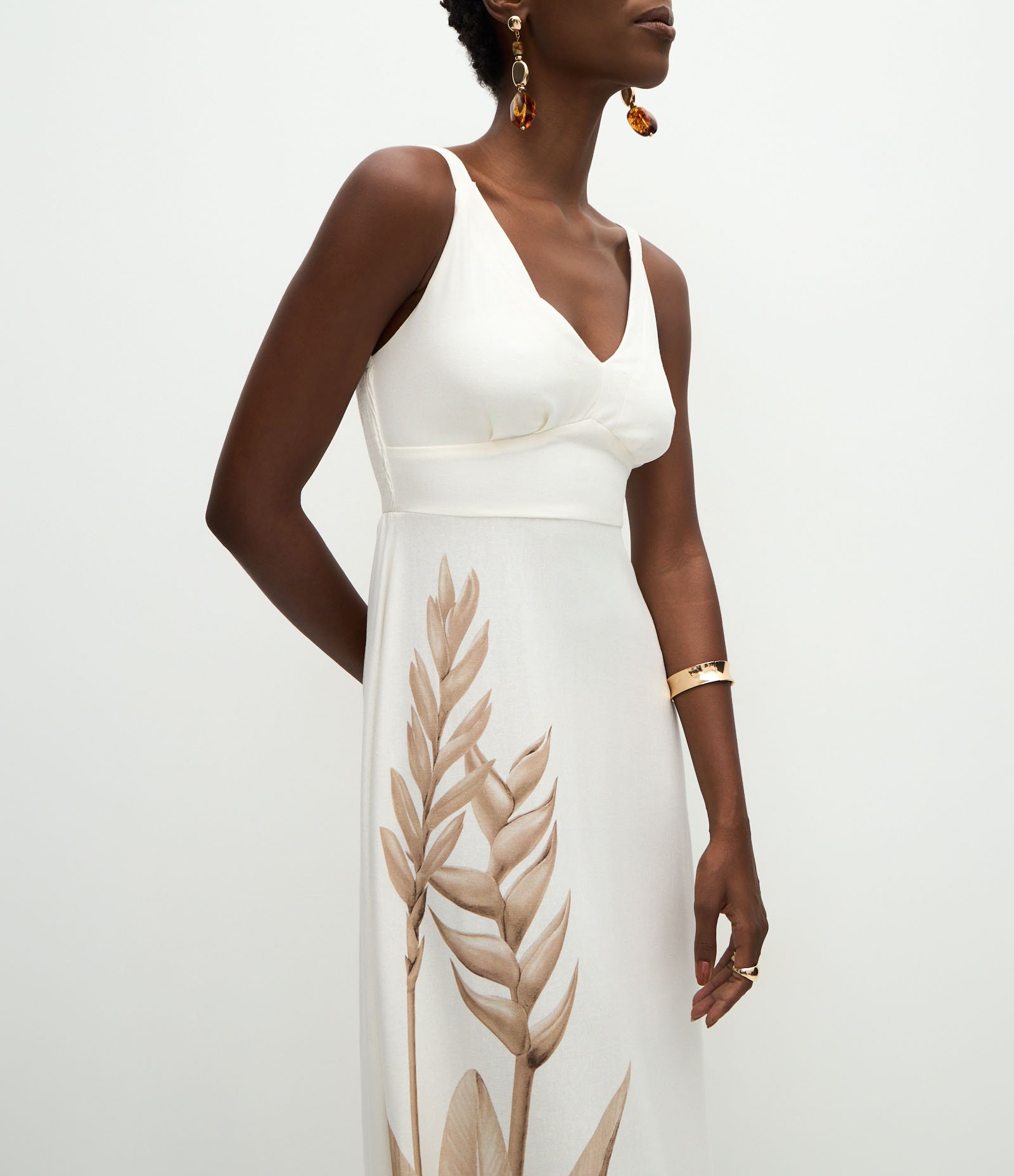 Vestido Longo Fluido em Viscolinho com Lastex nas Costas Branco 4
