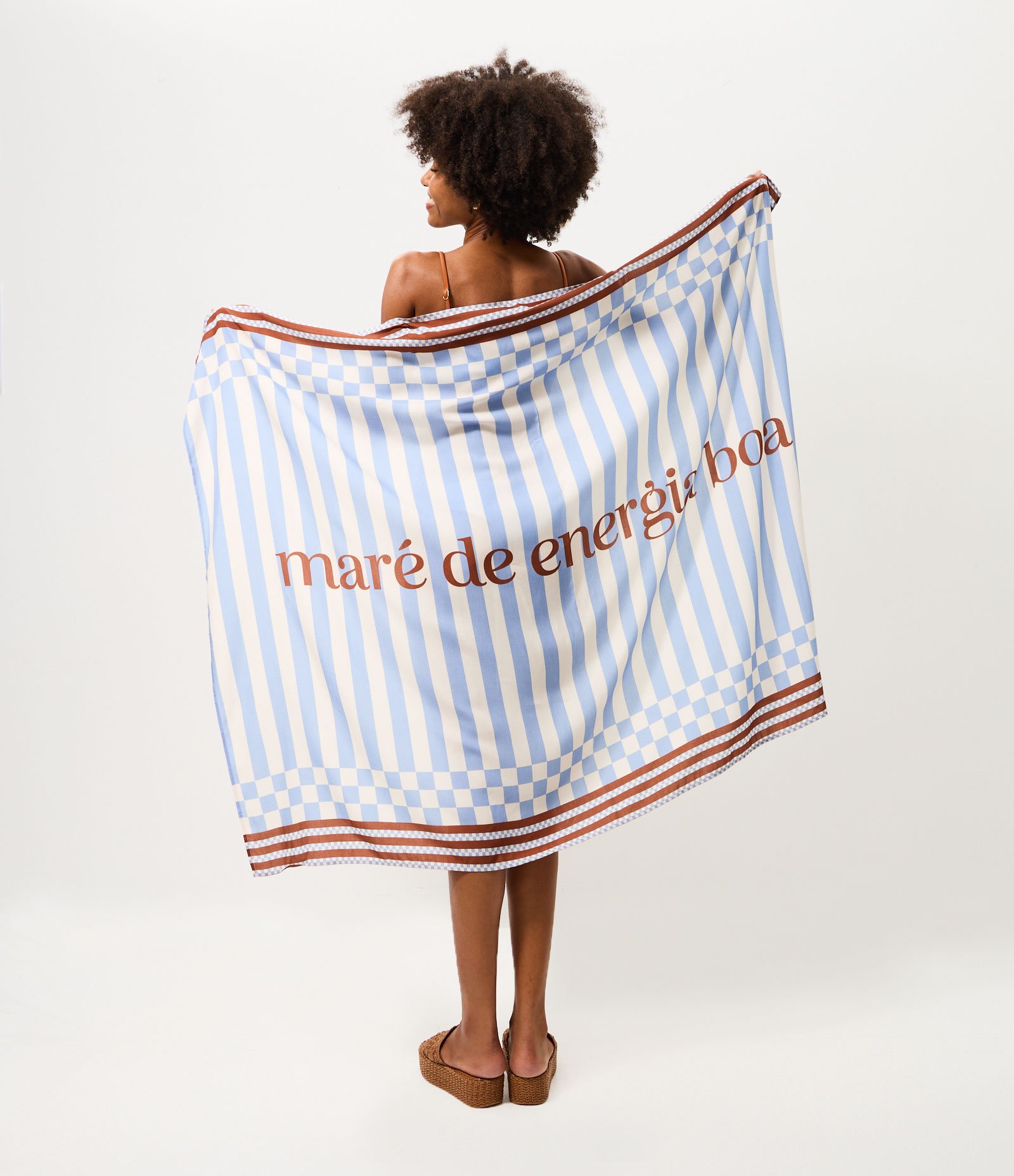 Canga de Praia em Viscose com Estampa e Lettering Azul 3