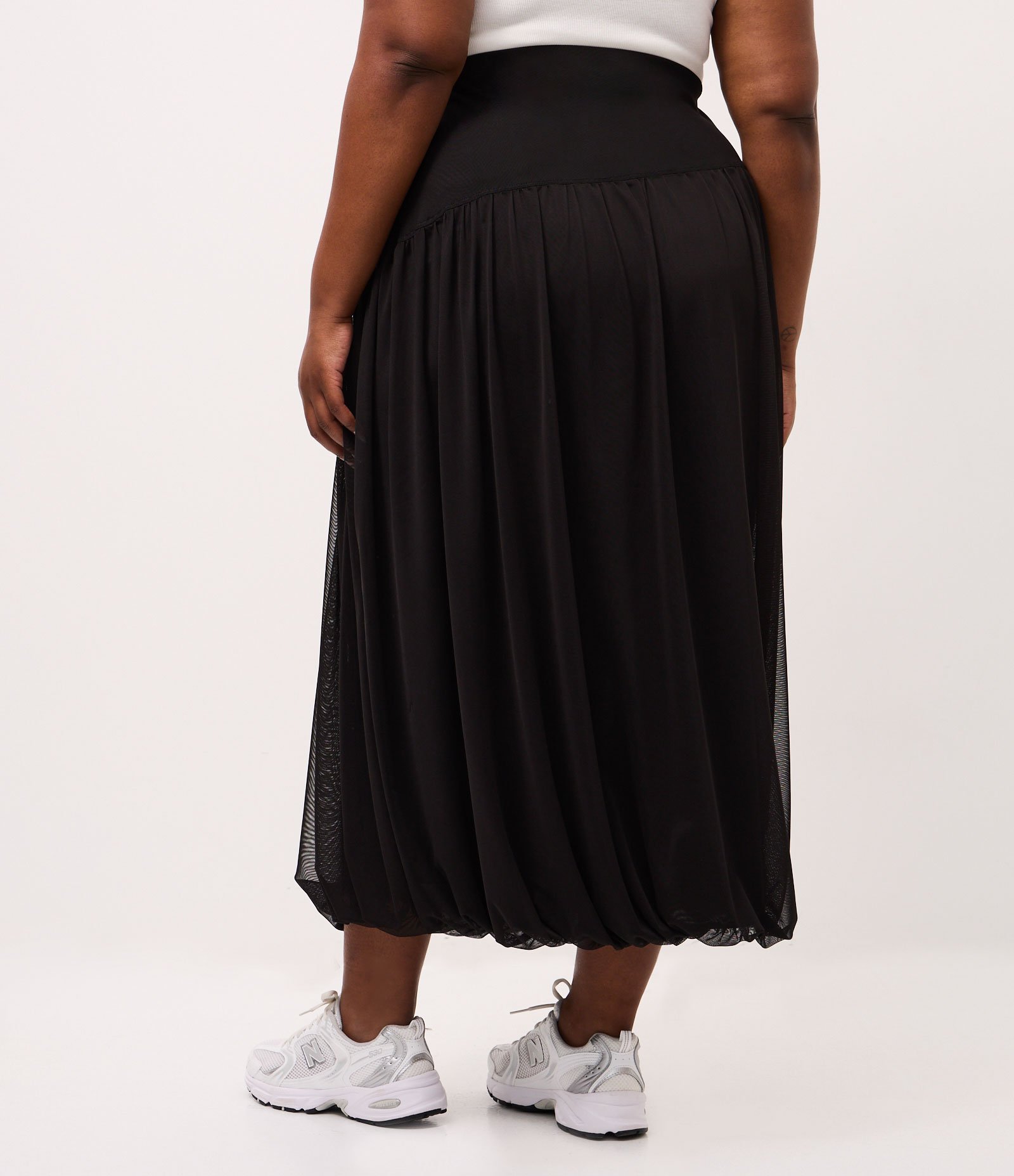 Saia Balonê Midi em Tule Curve & Plus Size Preto 4