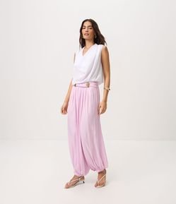 Calça Aladim Acetinada com Aplicação Metálica no Cós