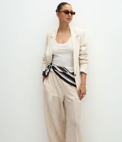 Calça Aladim em Malha Texturizada com Elástico na Cintura