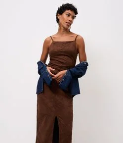 Vestido Midi em Suede com Bordado de Folhagem