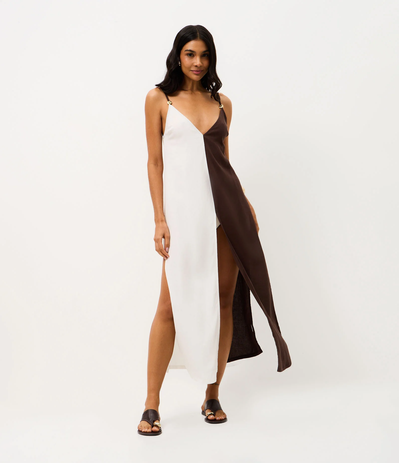 Saída de Praia Vestido Bicolor com Aviamento nas Alças Marrom/Branco 1