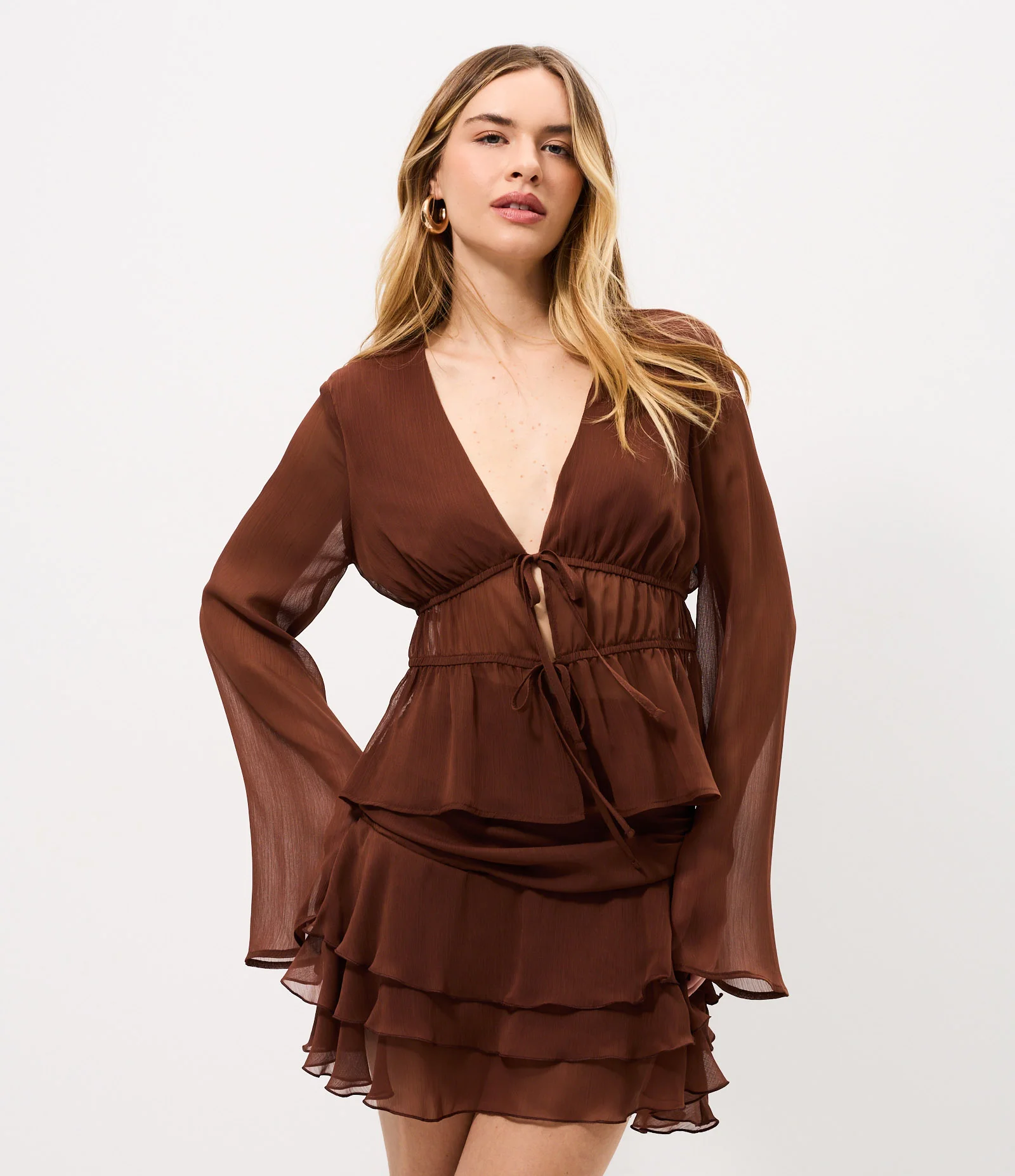 Blusa Manga Longa em Chiffon com Decote V Marrom 1