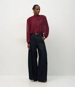 Body em Tule com Gola Laço e Manga Longa