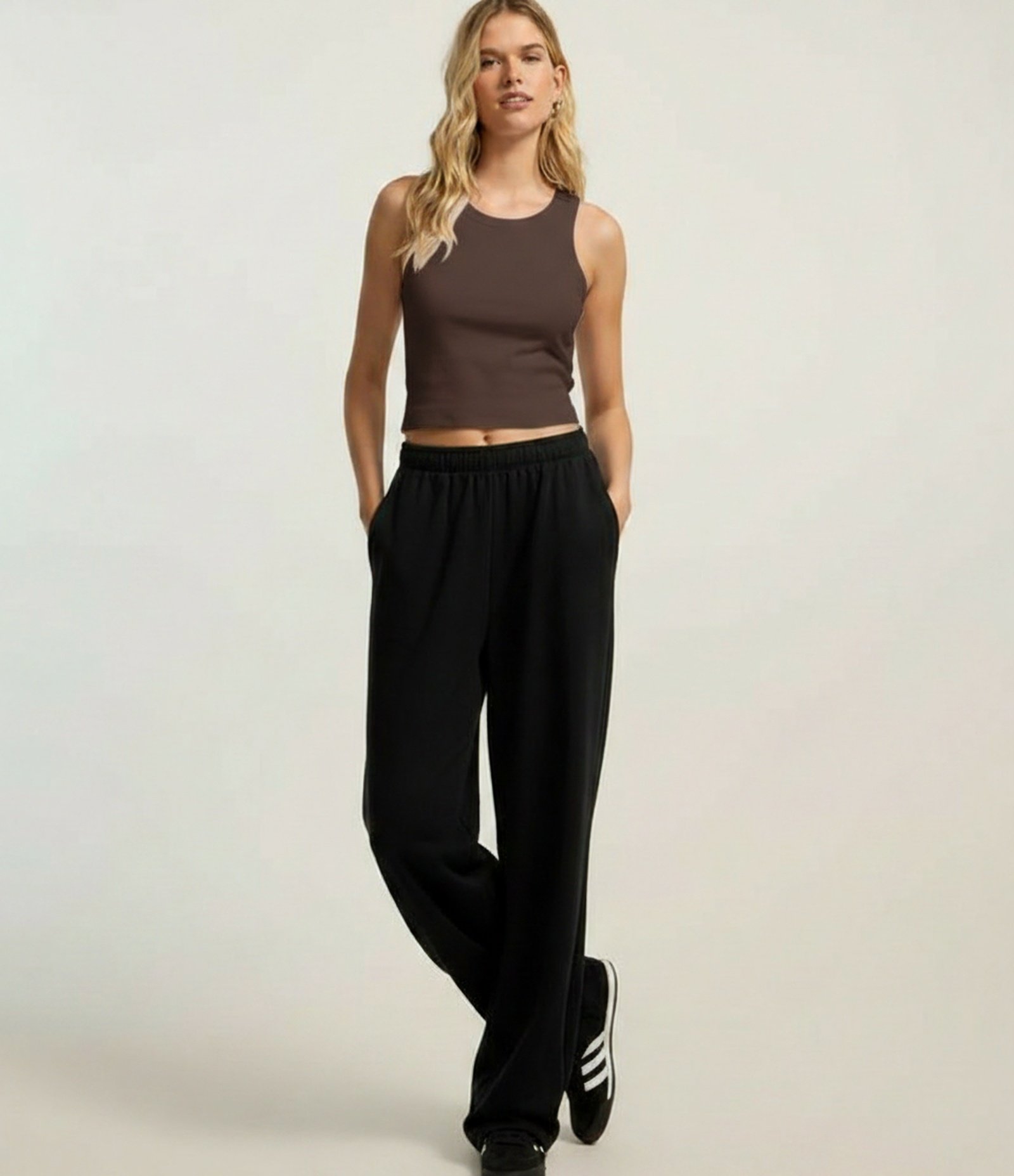 Blusa Cropped sem Manga em Algodão com Textura Canelada Marrom 1