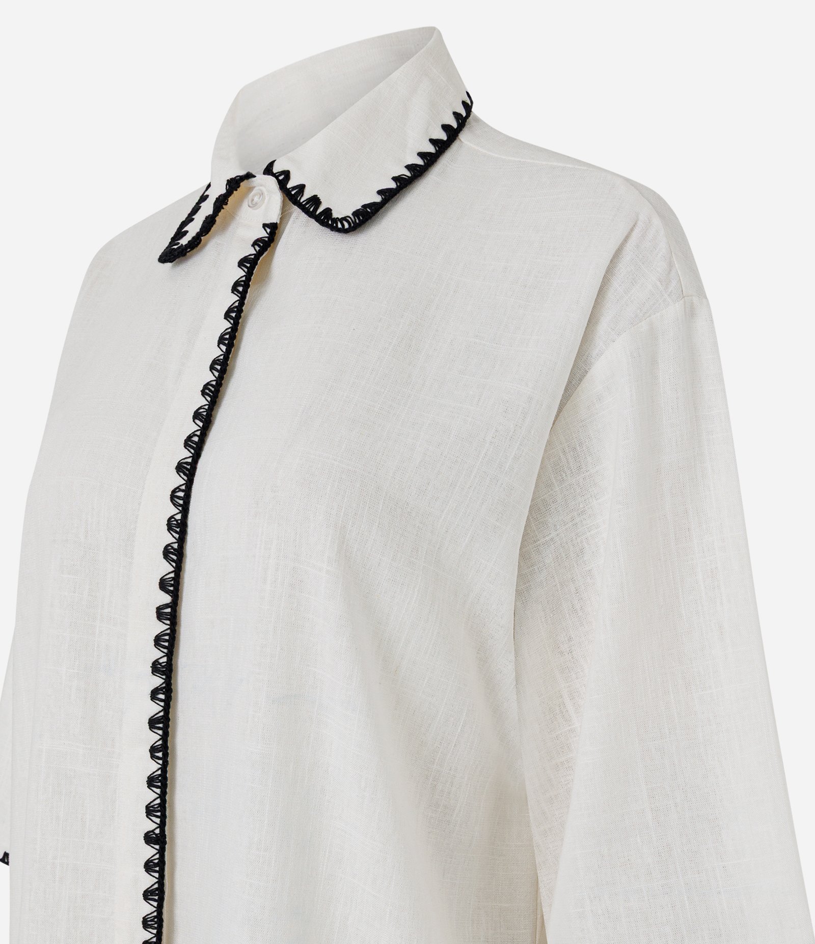 Camisa em Viscolinho com Detalhe Contrastante e Colarinho Branco 6