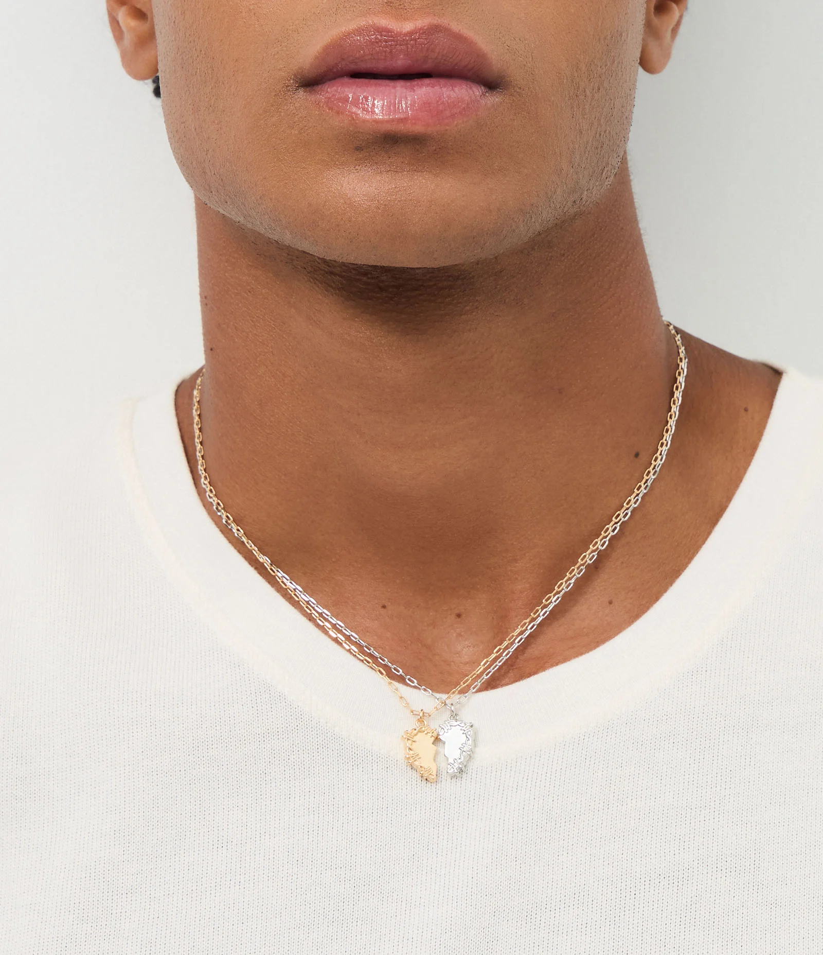 Colar Duplo de Metal com Pingente de Coração Prata/Dourado 1