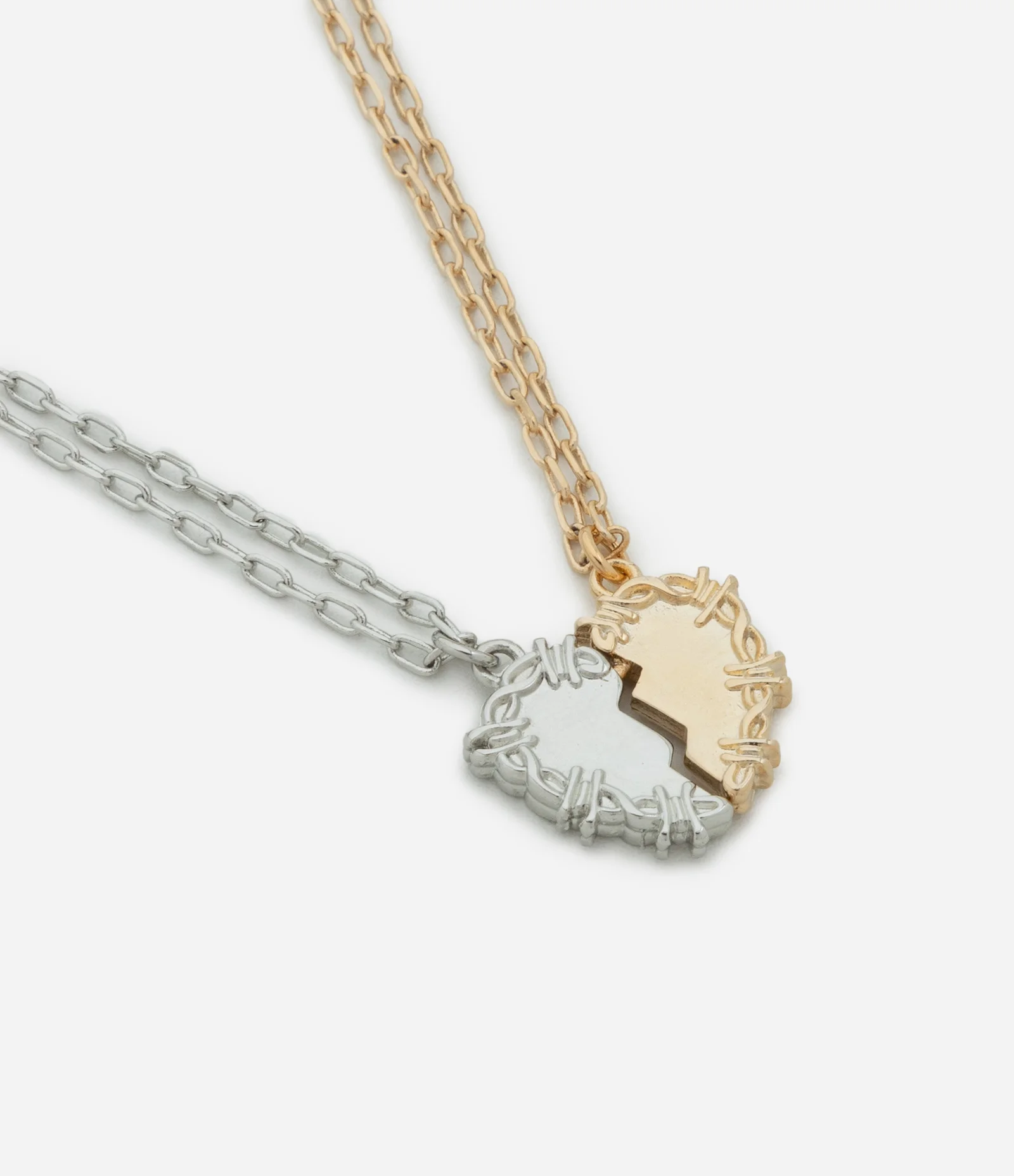 Colar Duplo de Metal com Pingente de Coração Prata/Dourado 2