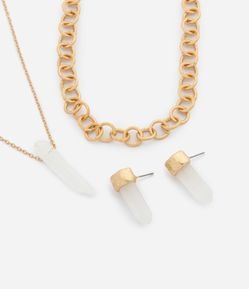 Conjunto com Colares em Camadas e Brincos com Resina