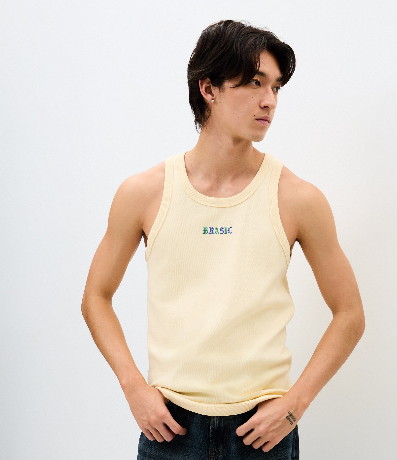 Regata Muscle em Ribana com Bordado Brasil Amarelo 3