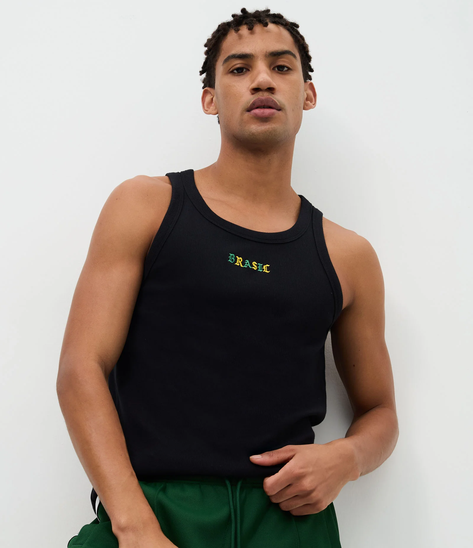 Regata Muscle em Ribana com Bordado Brasil Preto 1
