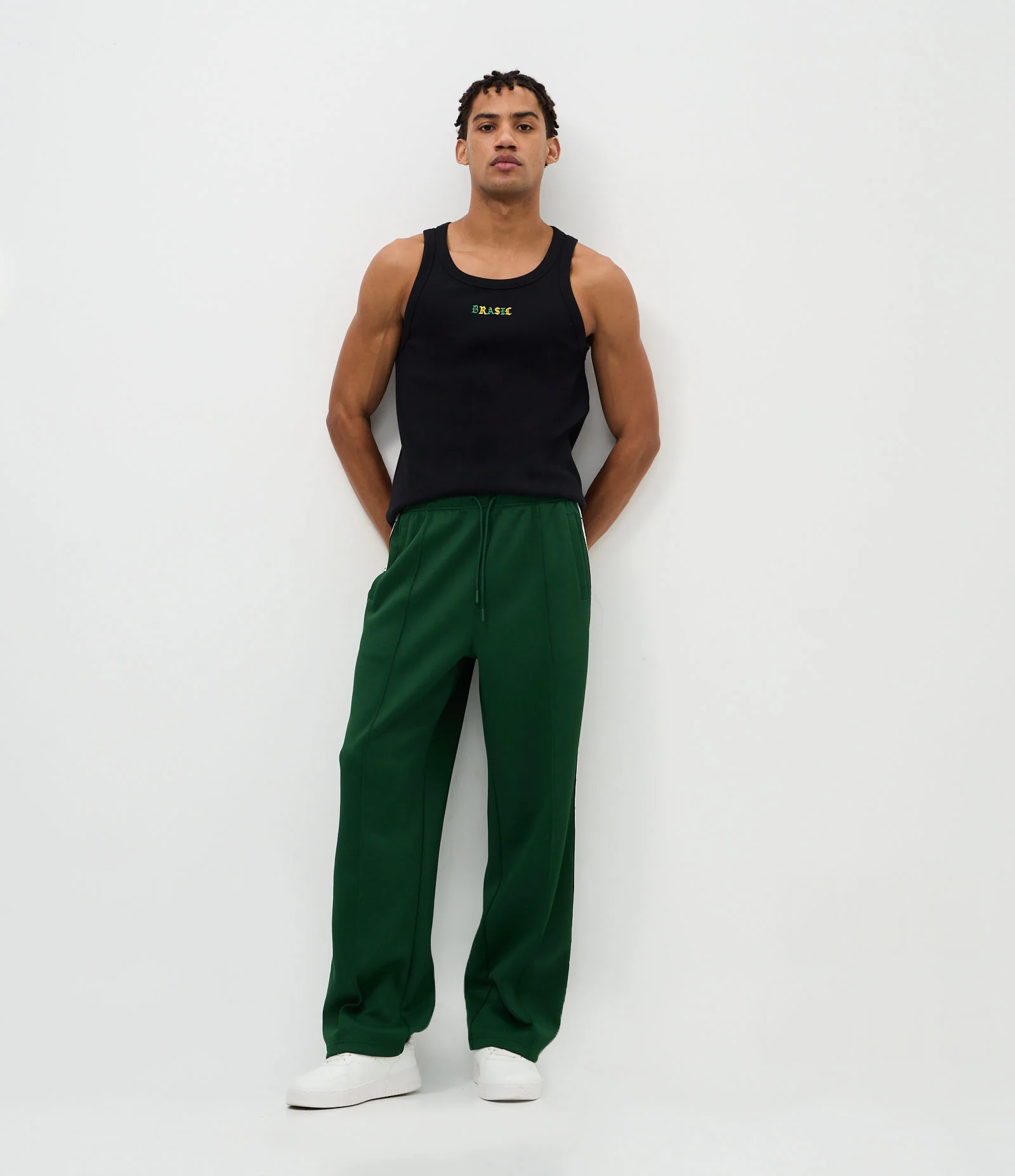 Regata Muscle em Ribana com Bordado Brasil Preto 2
