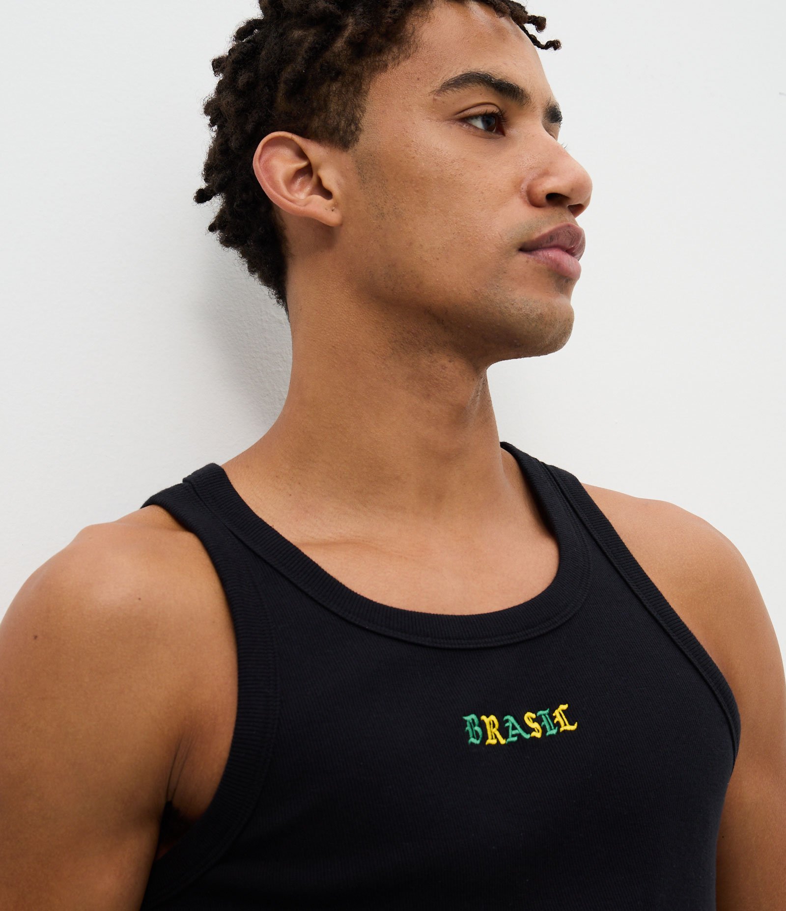 Regata Muscle em Ribana com Bordado Brasil Preto 3