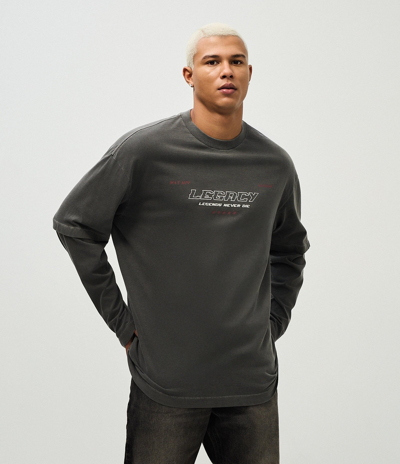 Camiseta Relaxed com Lettering Legacy Cinza 3
