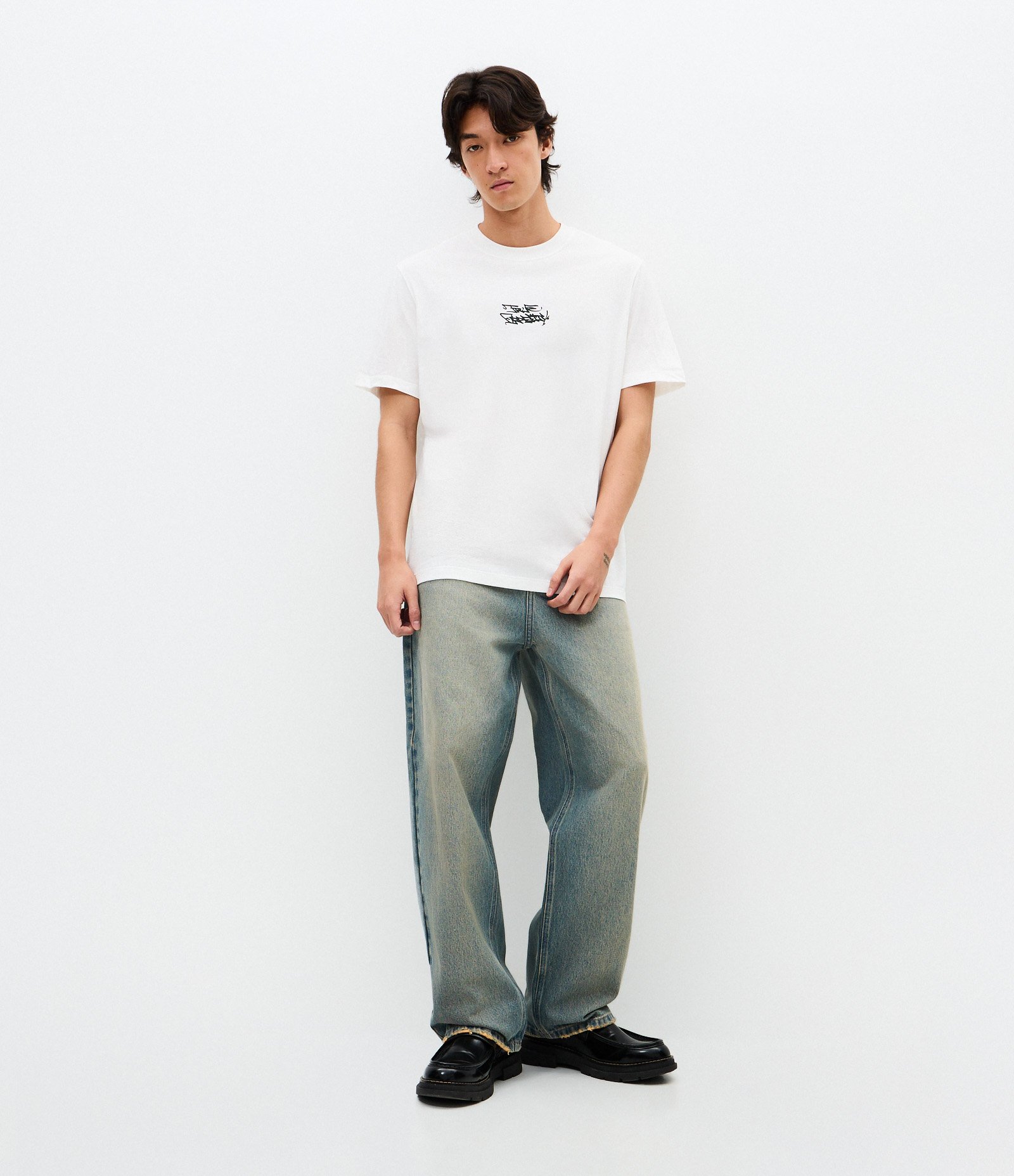 Camiseta Manga Curta NOISE Estampa Costas Branco 2