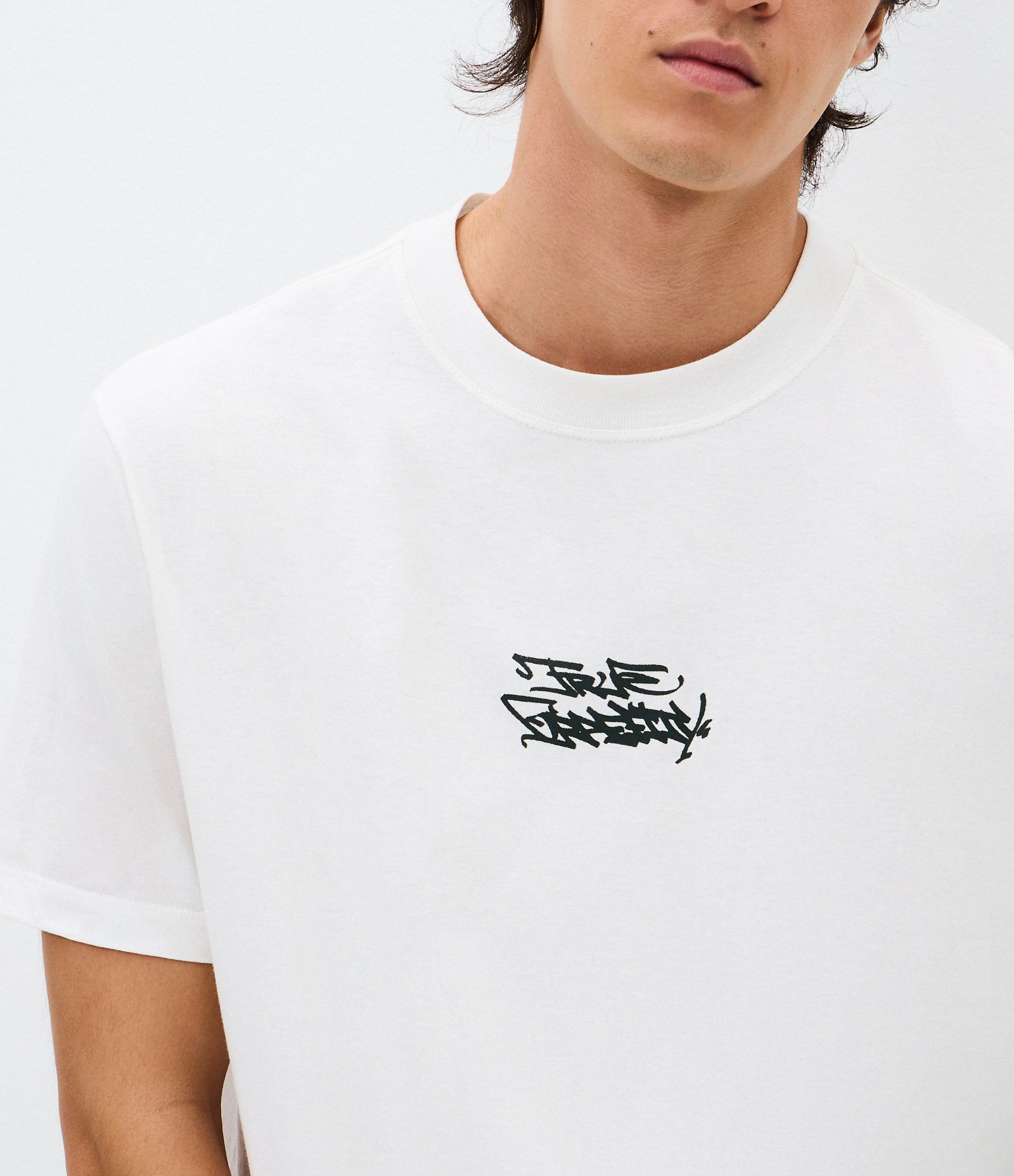 Camiseta Manga Curta NOISE Estampa Costas Branco 4