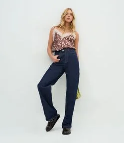 Calça Jeans Reta Comfort com Cintura Baixa e Bolsos Coração