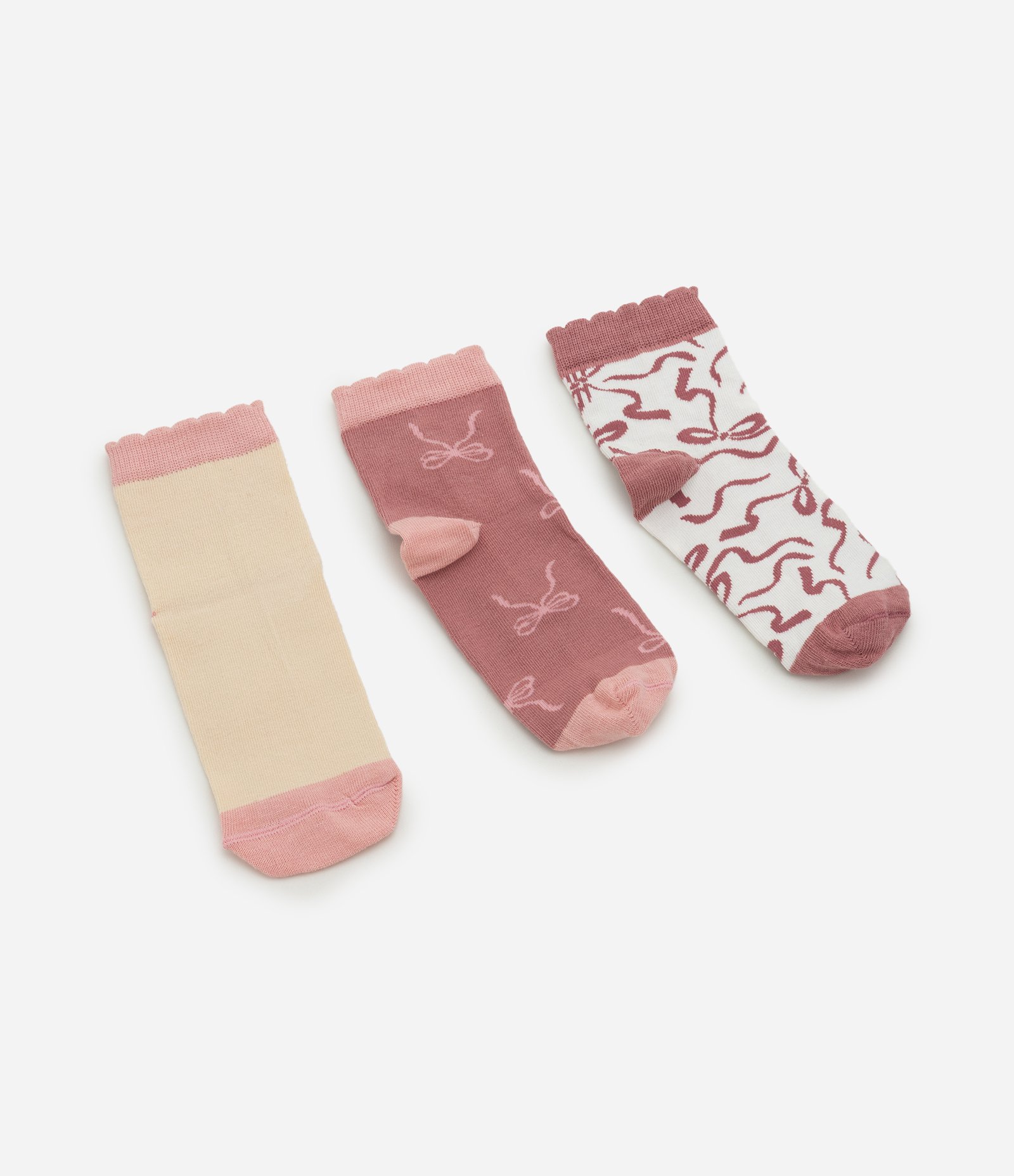 Kit 3 Meias Infantis com Laços - Tam 19 ao 34 Multicores 1