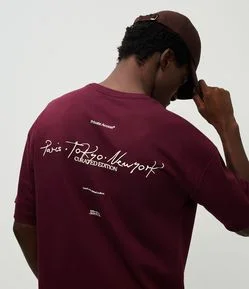 Camiseta Oversized em Moletinho com Lettering Paris Tokyo New York