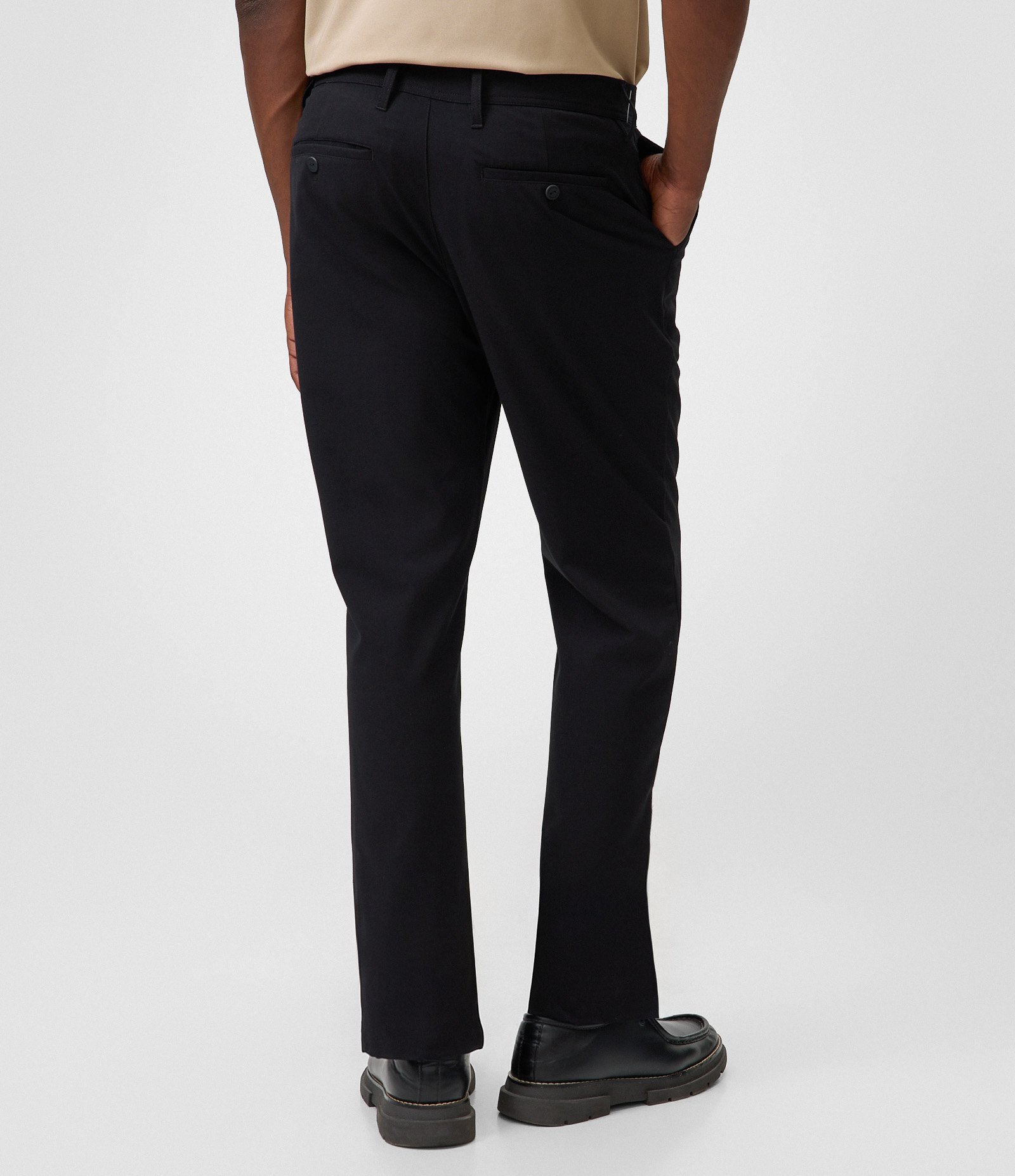 Calça Básica Slim Cropped Alfaiatada com Elastano Preto 3