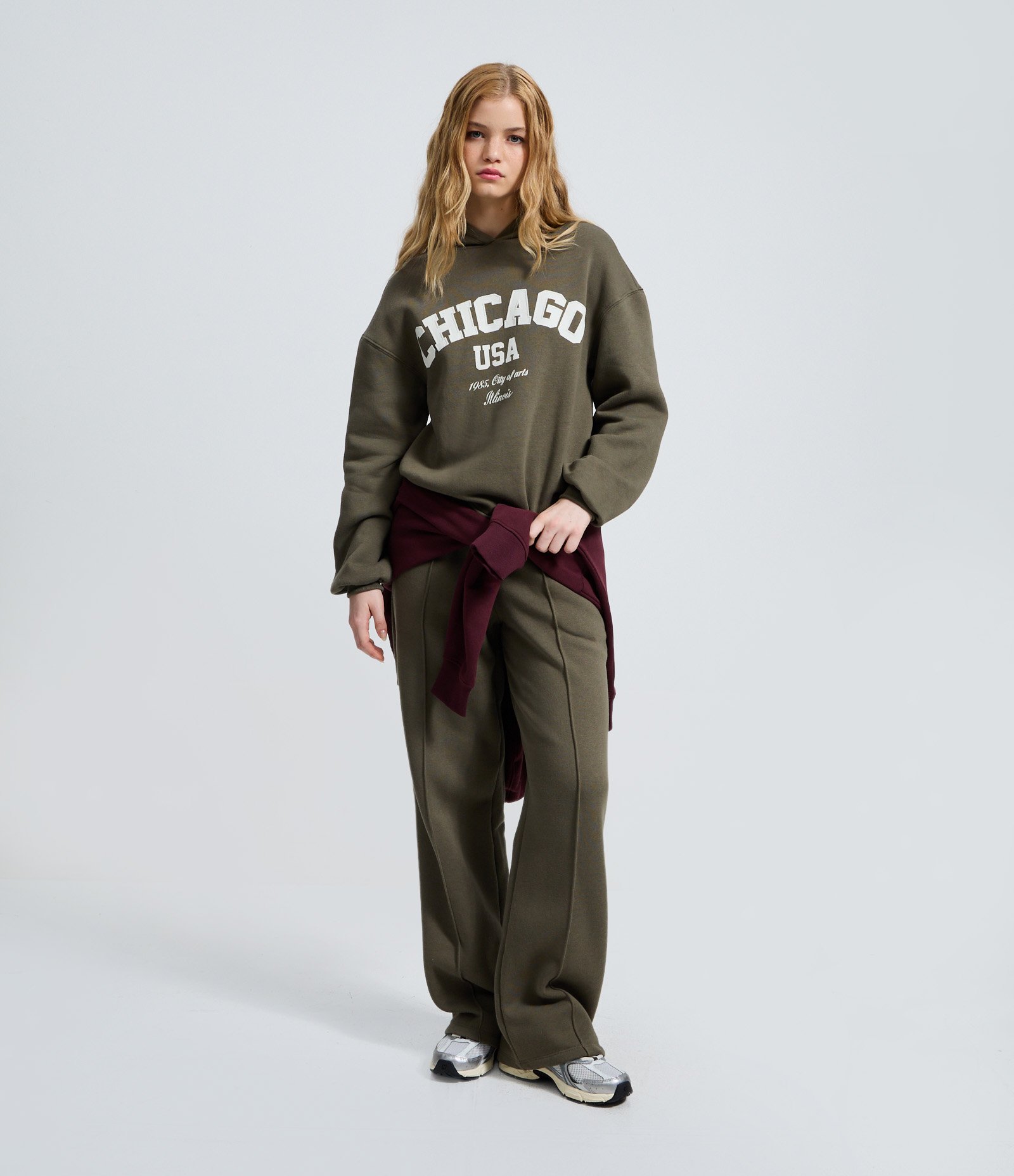 Calça Wide Leg em Moletom com Friso Frontal Verde 1