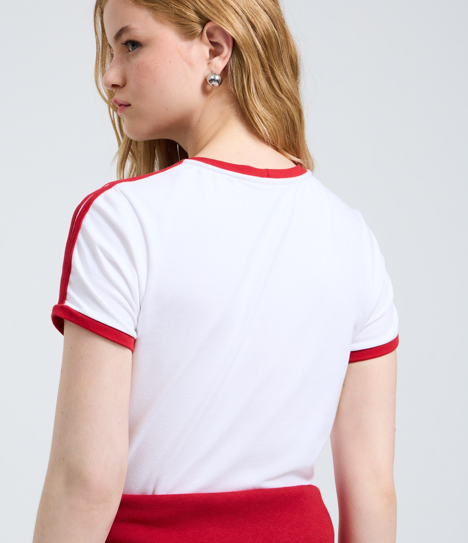 Camiseta New T-shirt com Estampa Mickey e Detalhes Contrastantes Branco 4
