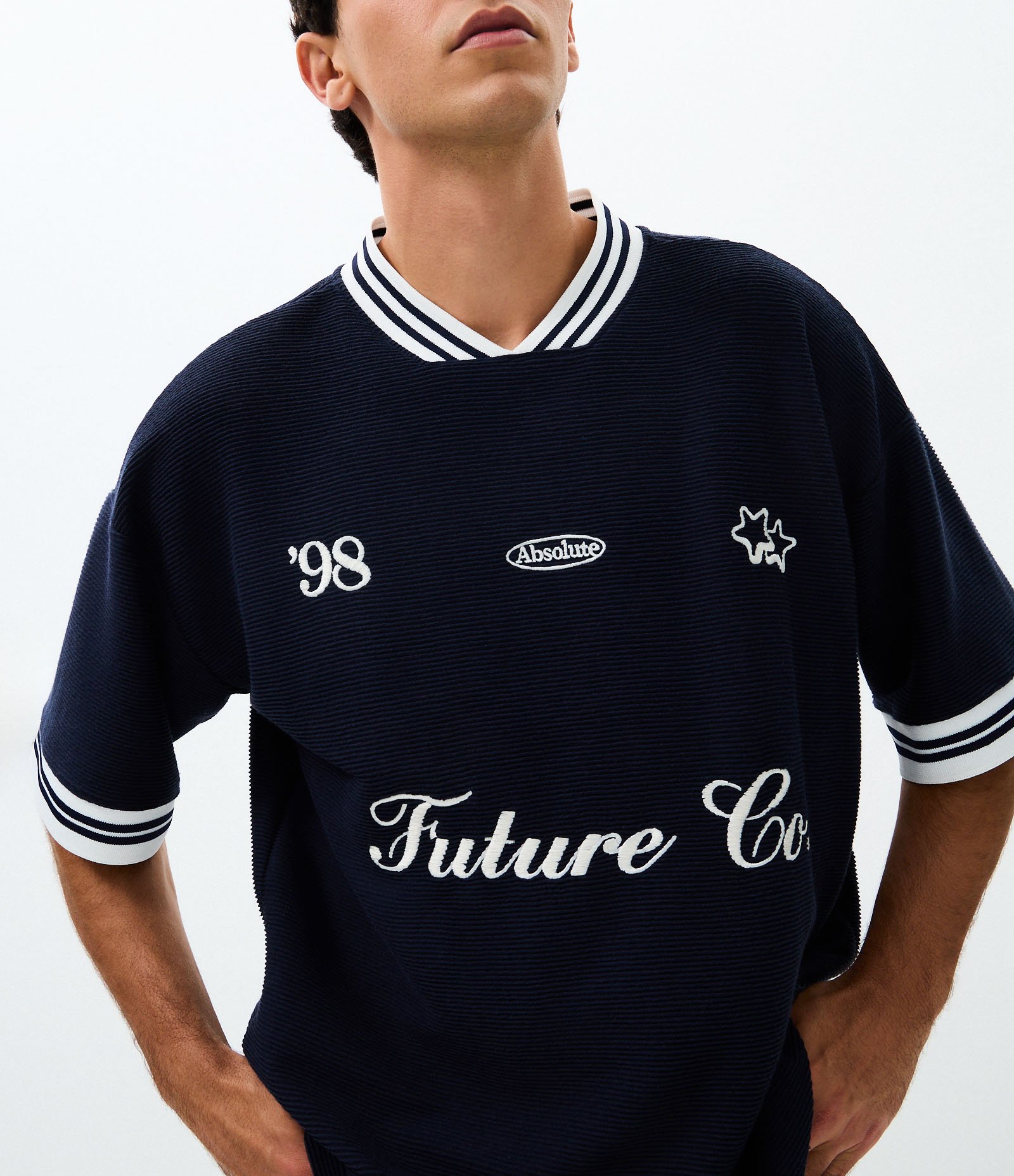 Camiseta Texturizada com Letteting Future Co e Detalhes Contrastantes Azul 3