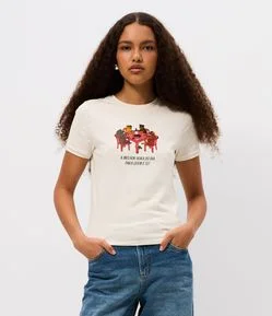 Camiseta em Algodão com Estampa Melhor Hora Para o CLT
