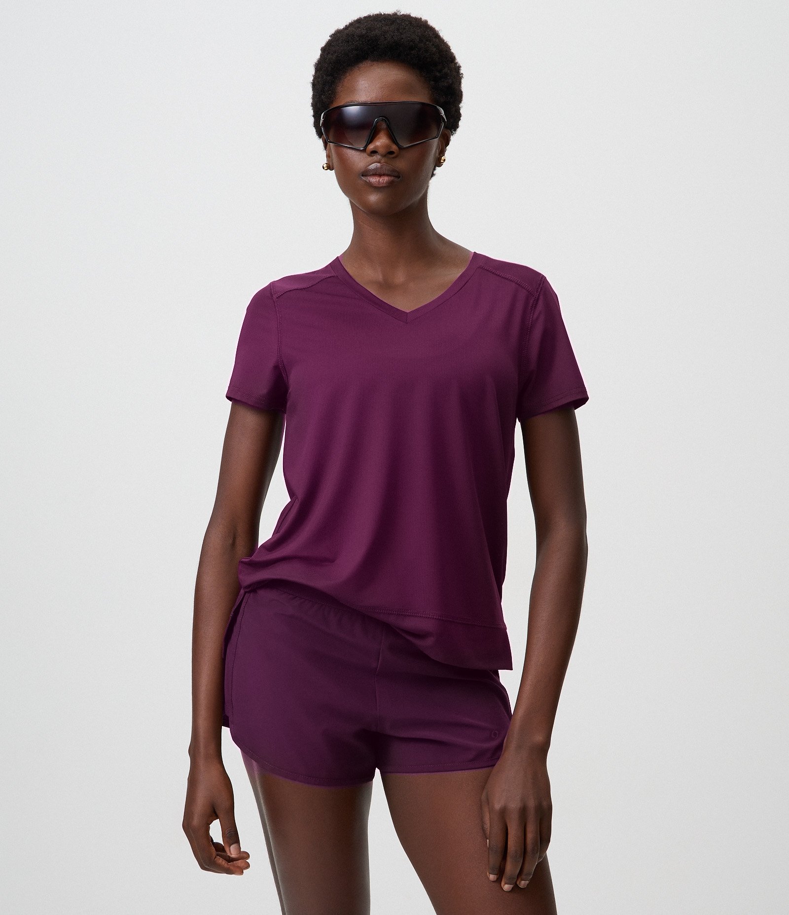 Camiseta Esportiva em Microfibra Furadinha com Barra Mullet Roxo 1