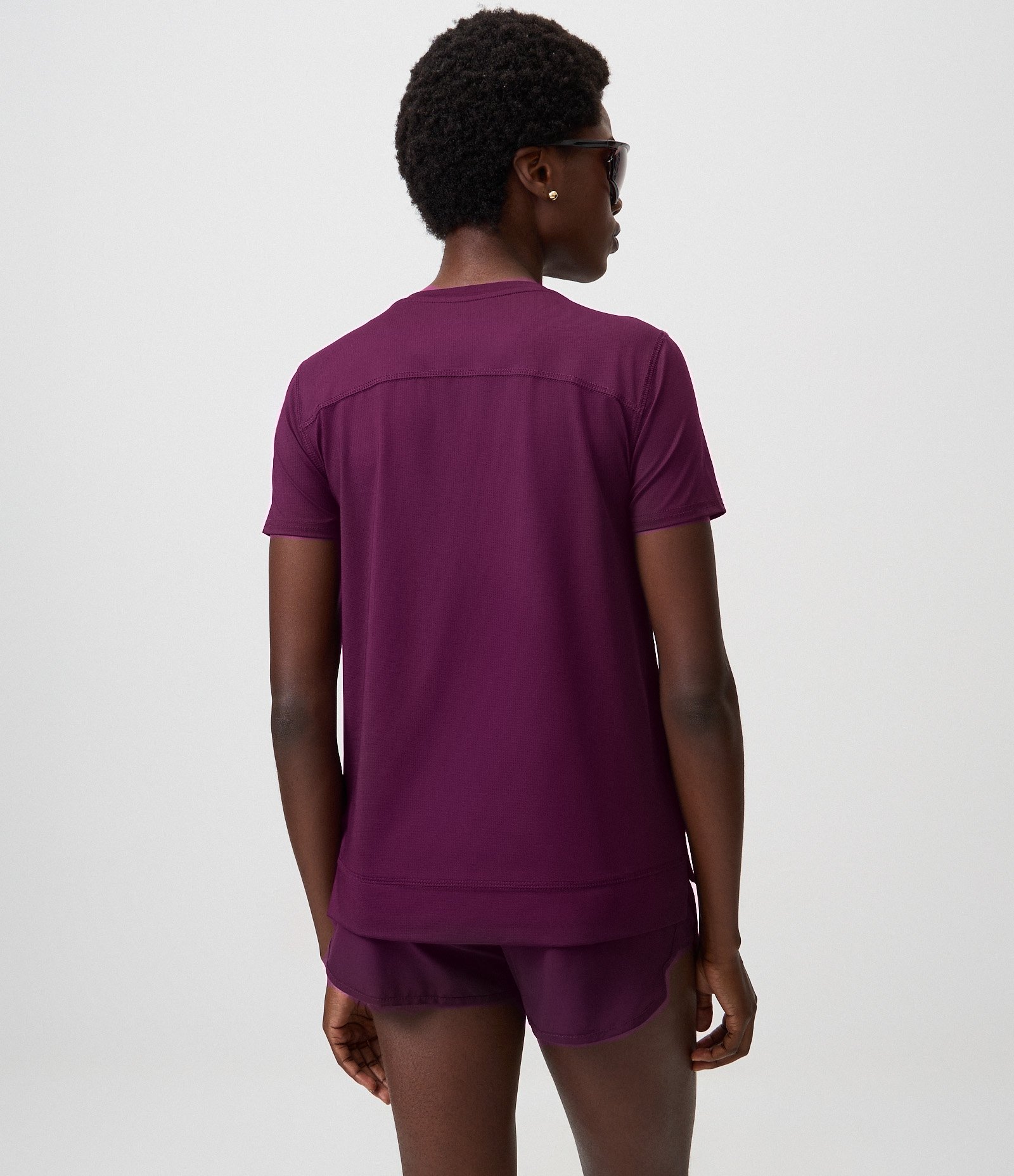 Camiseta Esportiva em Microfibra Furadinha com Barra Mullet Roxo 3