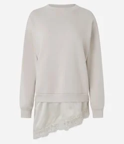Moletom Oversized e Aplicação de Renda na Barra