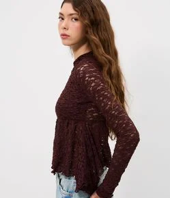 Blusa Peplum com Renda Aplicada