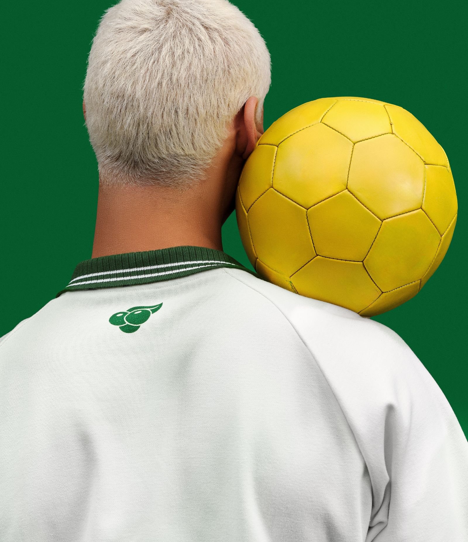 Camiseta Boxy com Gola Polo Estampa Guaraná 62 Off White 3
