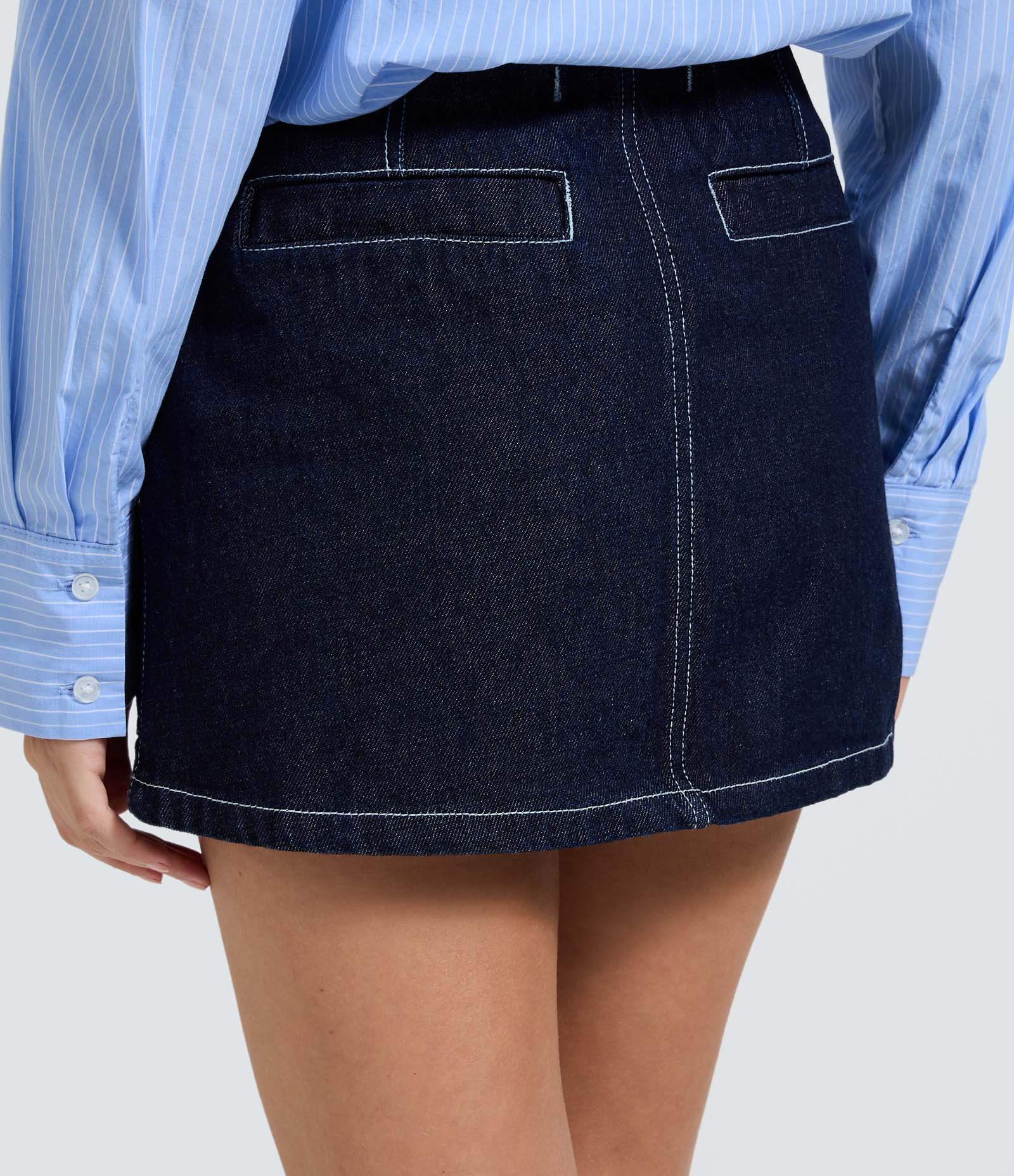 Minissaia Jeans com Costura Contrastante Azul Escuro 4