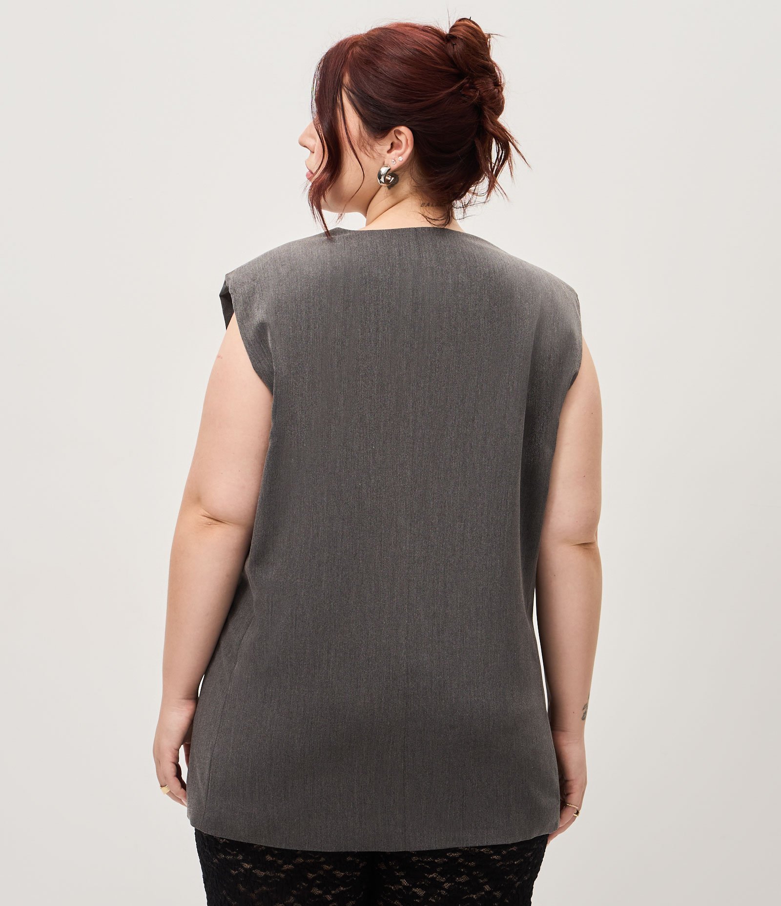 Colete Oversized Alfaiatado Alongado Transpassado Curve & Plus Size Cinza 4