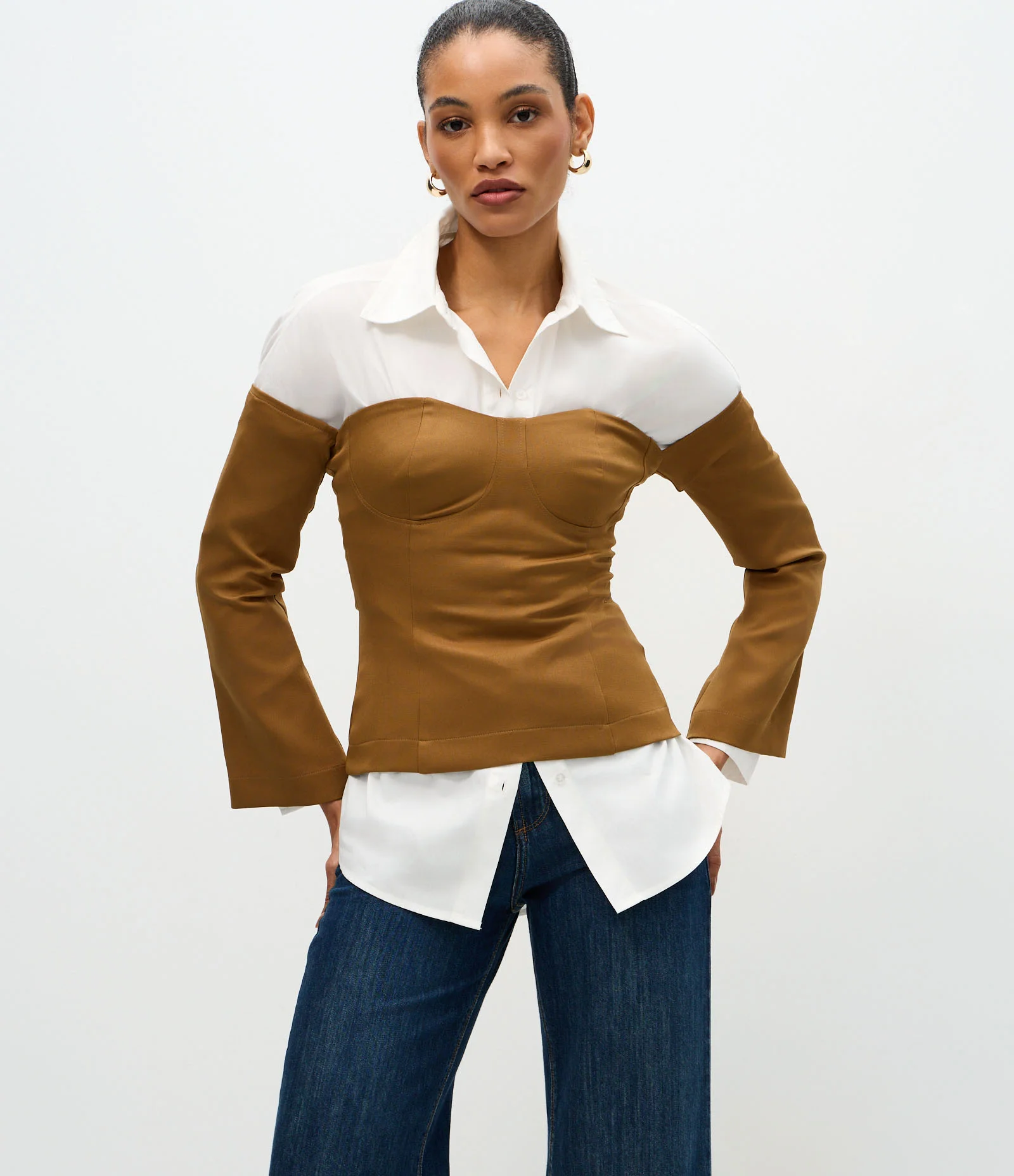 Blusa Corpete Alfaiatada com Decote Ombro a Ombro Marrom 1