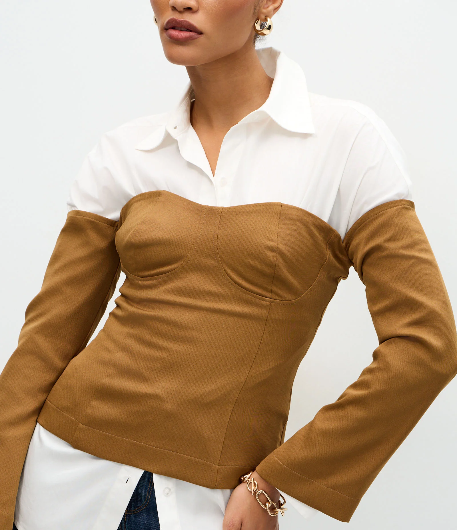 Blusa Corpete Alfaiatada com Decote Ombro a Ombro Marrom 4