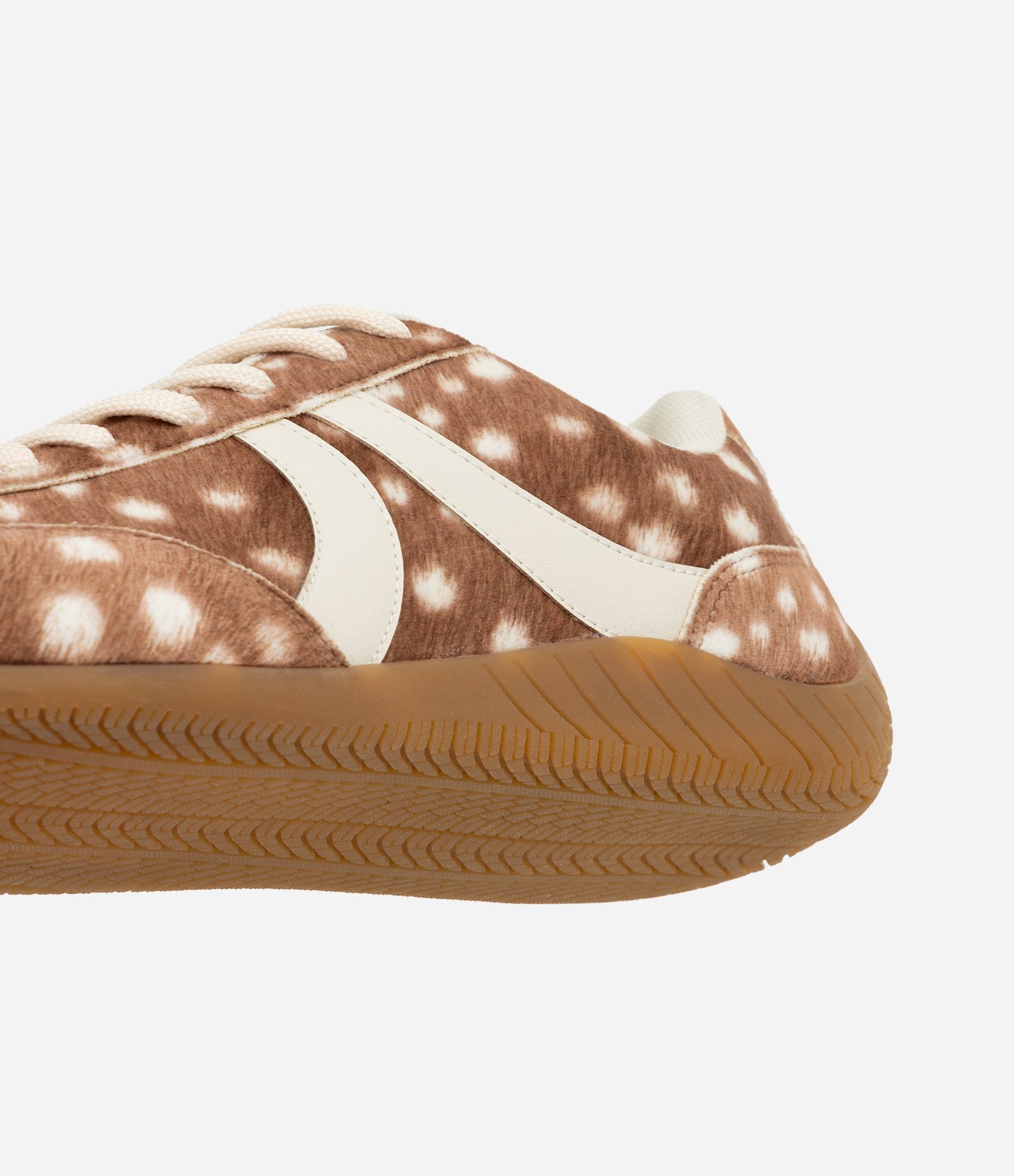 Tênis Texturizado com Estampa Animal Print Marrom 3