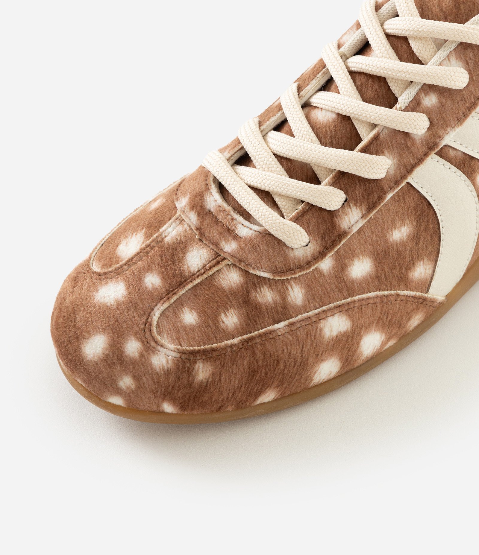 Tênis Texturizado com Estampa Animal Print Marrom 5